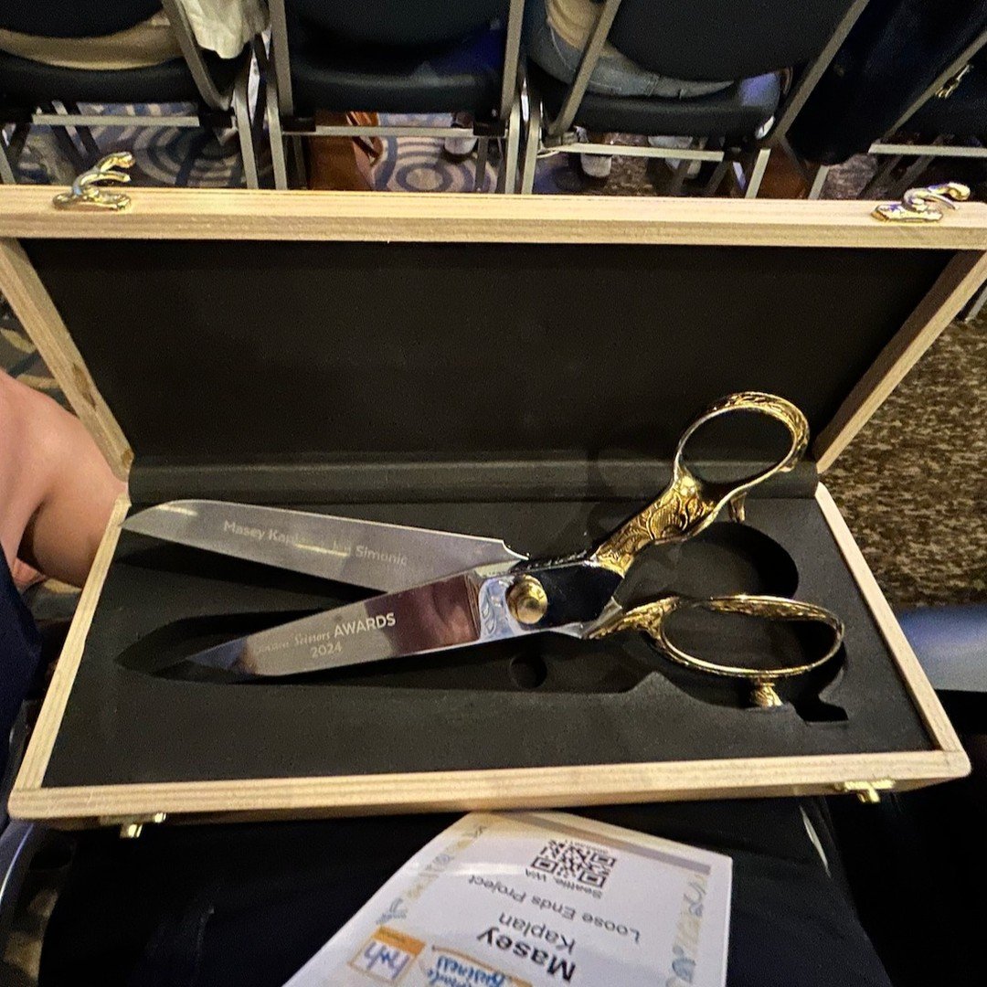 Loose Ends is over the moon to have won the Golden Scissors award for innovation, from the @craftindustryalliance &mdash;- and the scissors are real and they did not come to play. Congrats to the other winners, we feel so honored to be in your orbit.