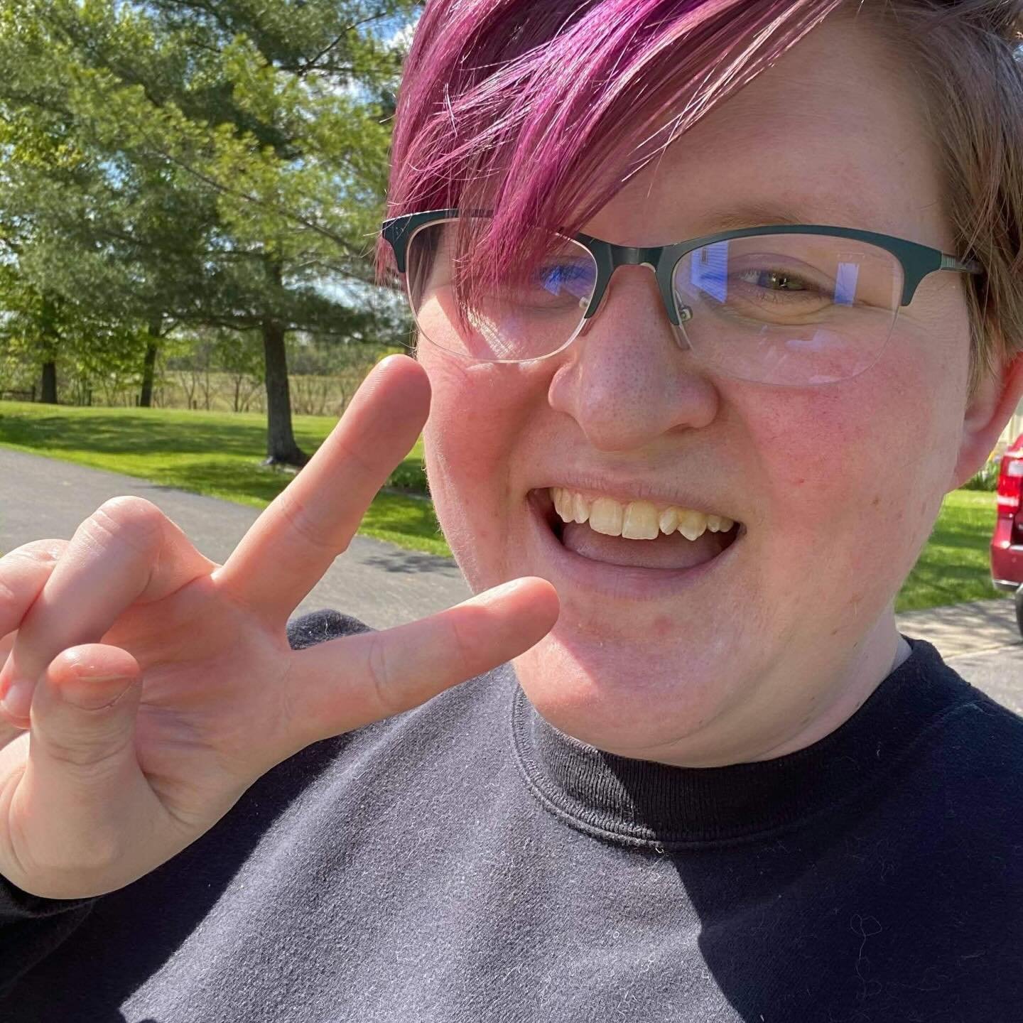 Loose Ends is getting our act together on Ravelry!

Please join us on Ravelry where, up til now, we&rsquo;ve been floundering a bit trying to figure out the best way to use this amazing tool with our community. That&rsquo;s about to change!

We&rsquo