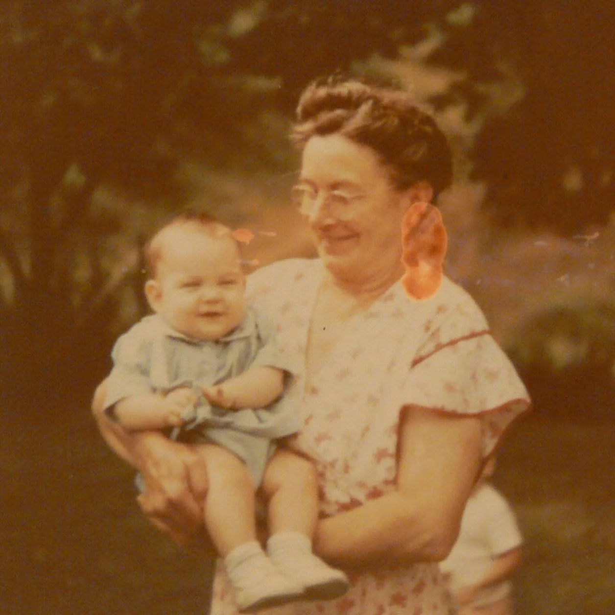 Wanda&rsquo;s grandmother Ethyl started this quilt long ago but did not complete it before her death. Her dad passed it along to her, and she stored it, wanting to have it finished &ldquo;some day.&rdquo; We matched it with Rachel, a finisher nearby,
