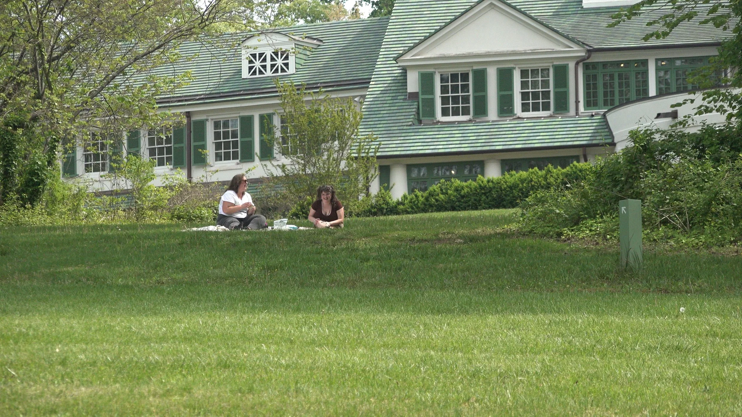 cut 2.00_05_27_07.Still015.jpg