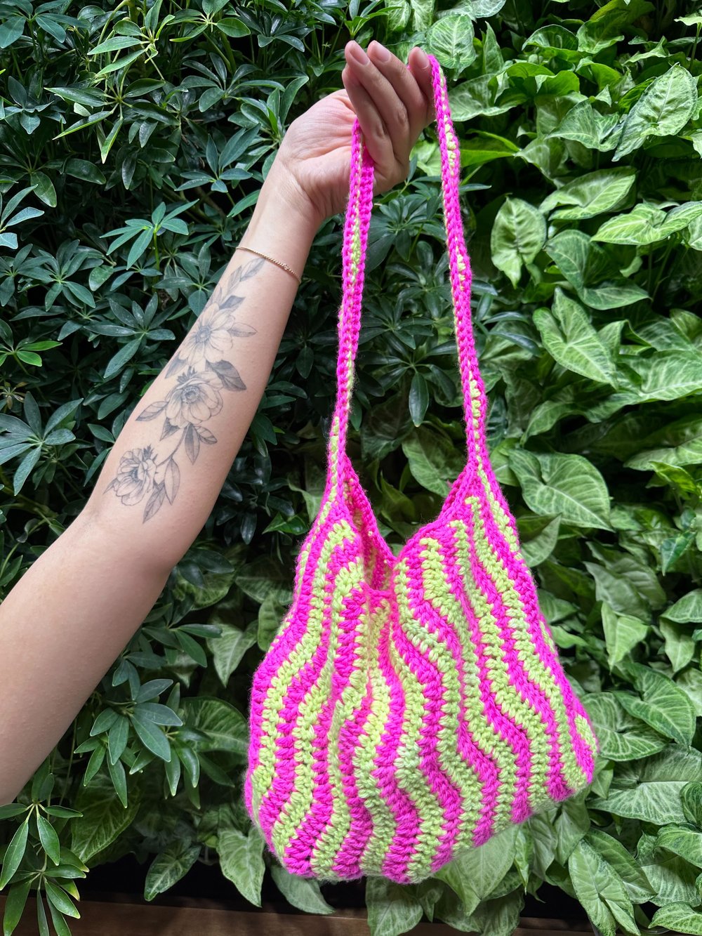 Wavey Daze Crochet Bag Pattern: Wavy Summer Design Crochet Bag - Beginner  Friendly — Just The Worsted, Modern Crochet Patterns