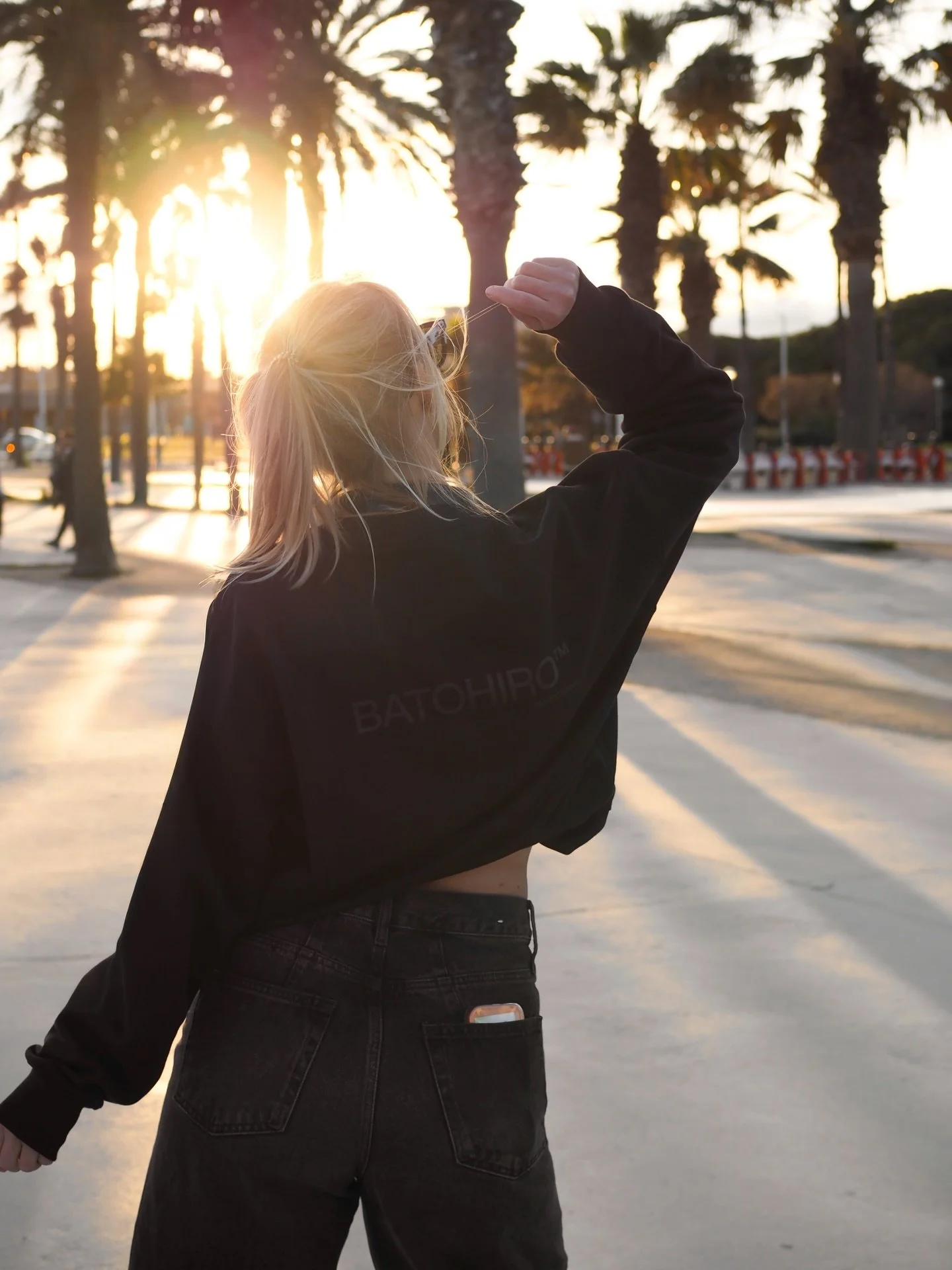 BARCELONA 🖤 #recap

palm trees &bull; sunsets &bull; @batohiro &bull; HALFMARATHON &bull; churros &bull; @e.tres &bull; friends &bull; @peta.pali &bull; run &bull; be my valentine &bull; streets &bull; life

#beachlife #chasingsunsets #surflife #sum