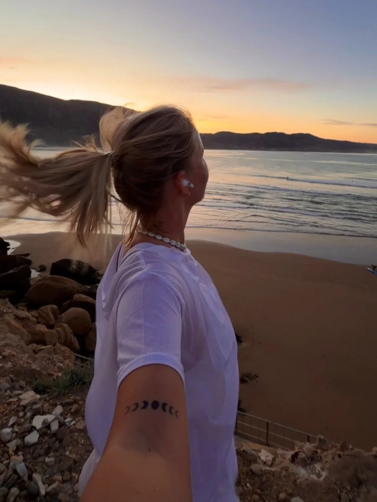 Not gonna lie, January felt like a never-ending story 🙃 but here we are, one day left ✨

You can love something and still need to let it go. You can miss someone and still move on.

And apparently, all of this eventually leads to running 😅🫠

#janu