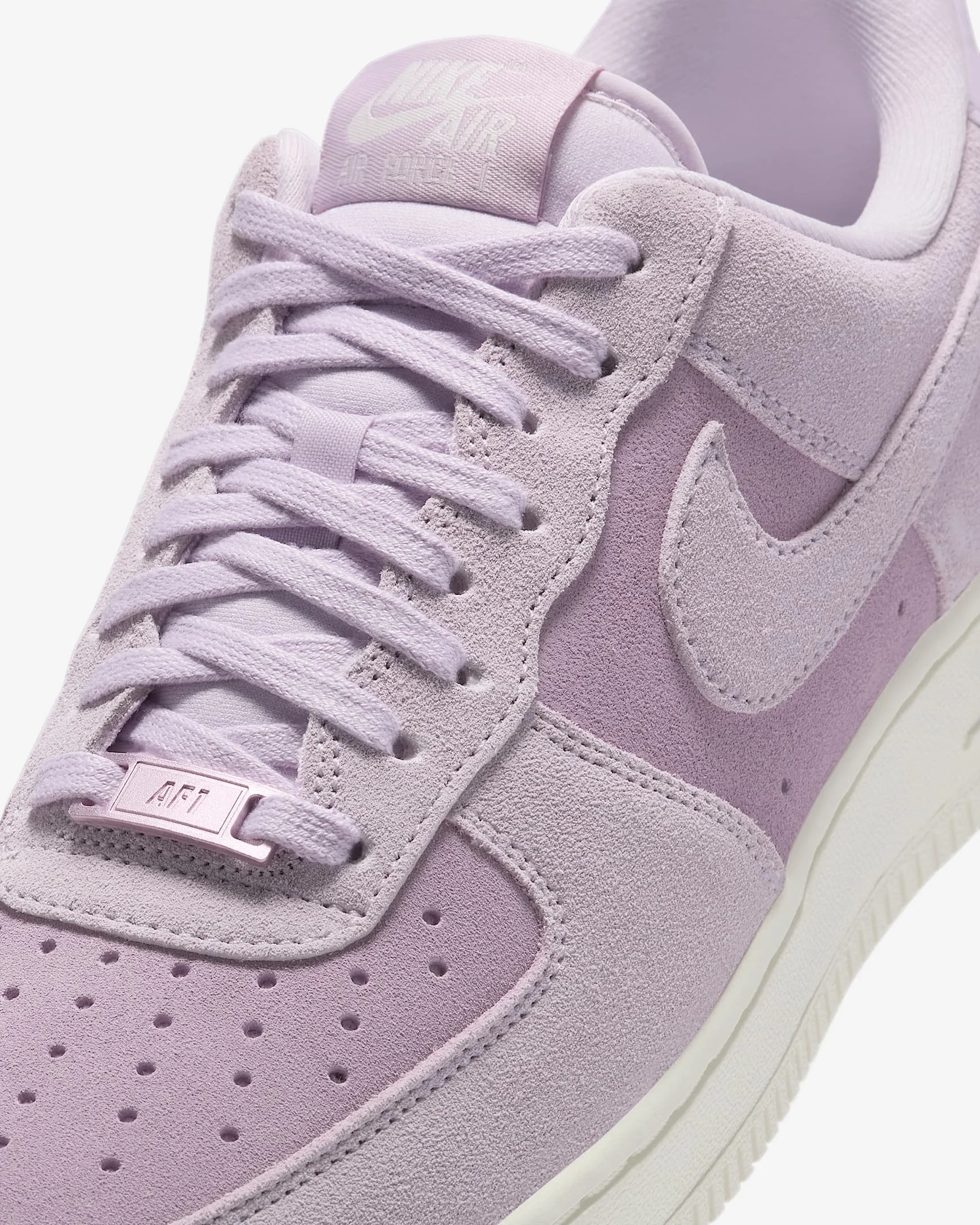 W+AIR+FORCE+1+'07 (2).jpeg