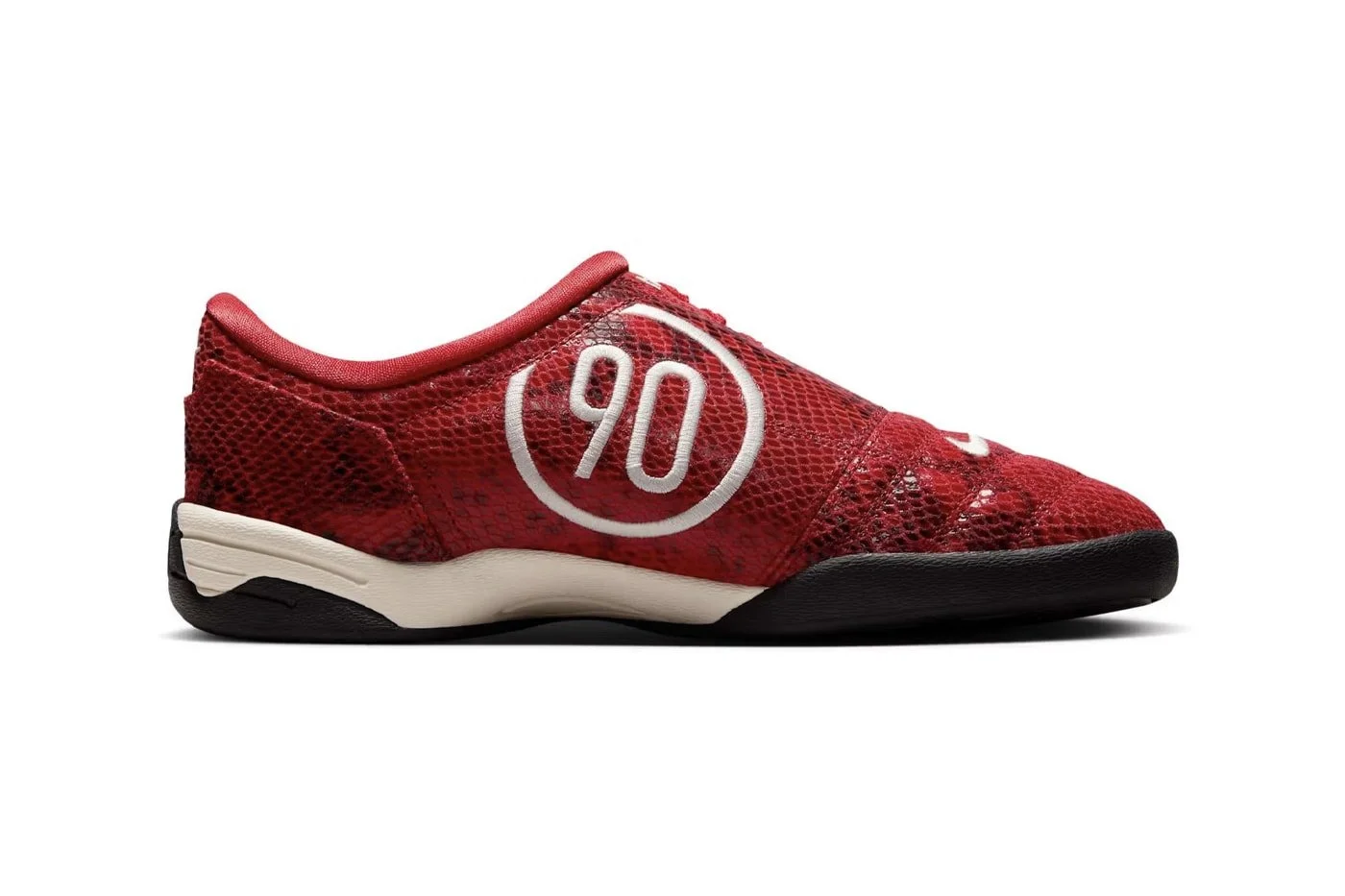 https___hypebeast.com_image_2025_06_18_nike-total-90-iii-snakeskin-pack-fire-red-pale-ivory-collection-ib4204-100-release-info-002.jpg