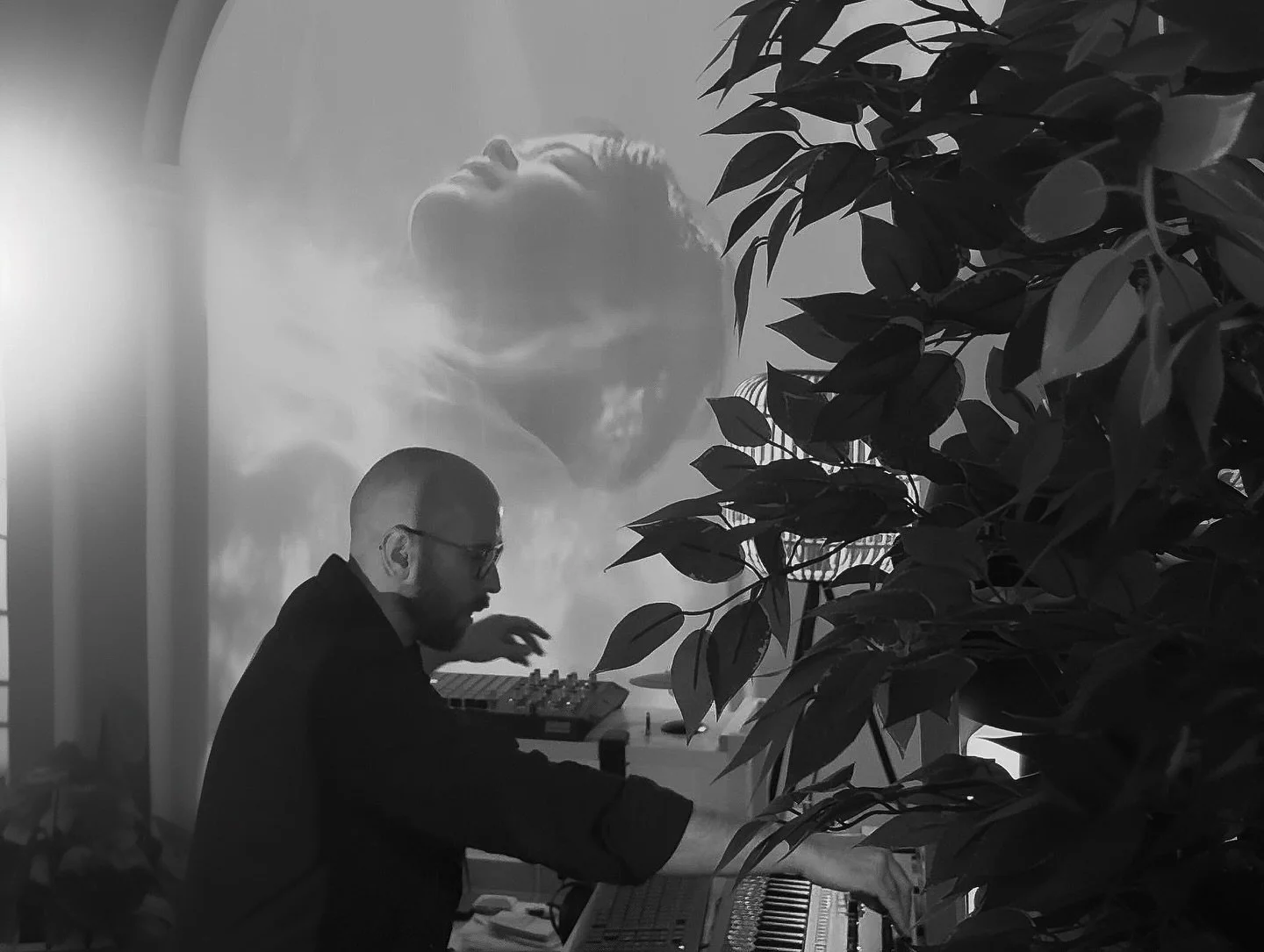 Just put a fresh 60 minute mix together for The Anjunadeep Edition.. check YouTube link in bio✌️