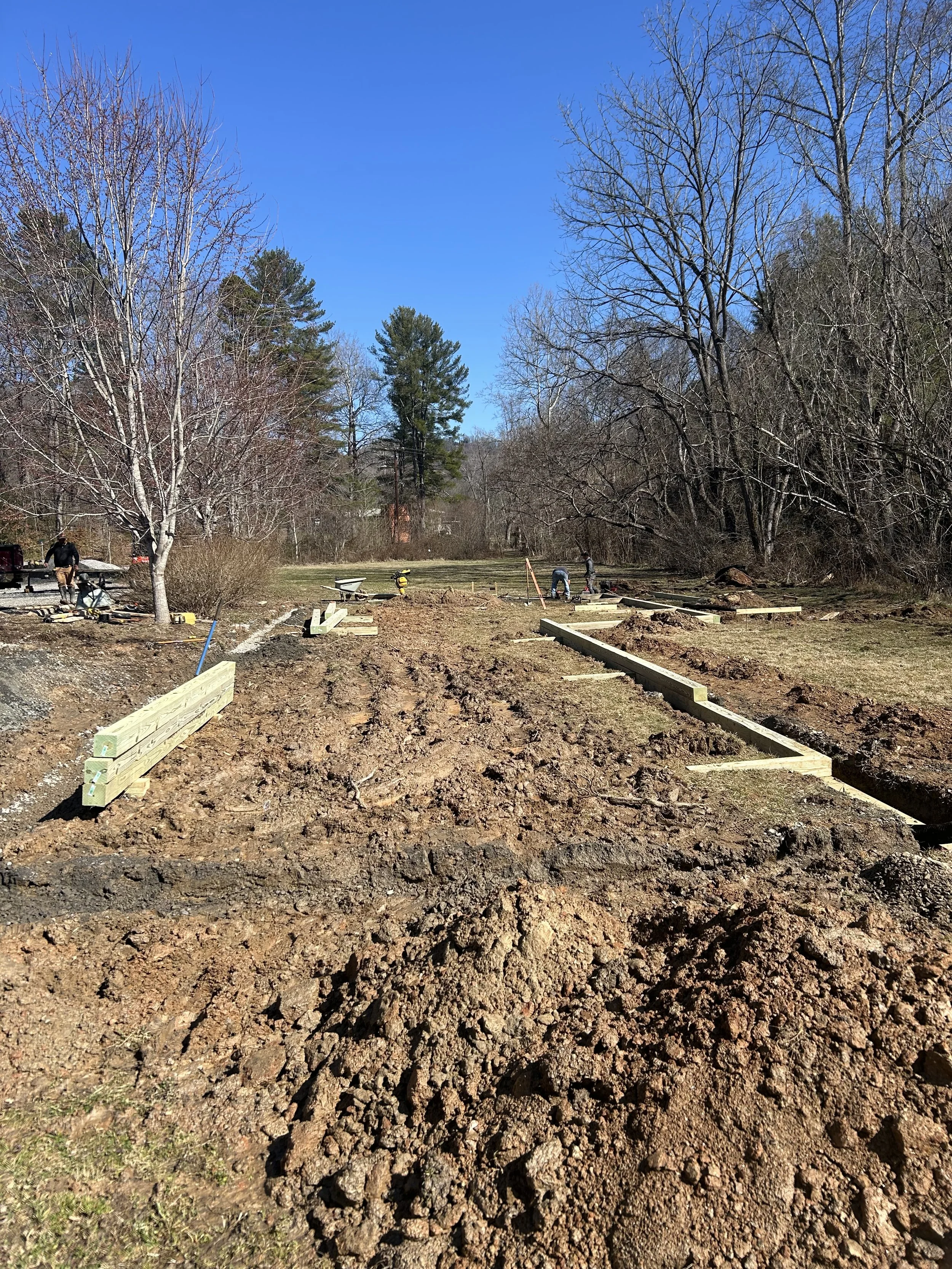 Pouring the foundational walls