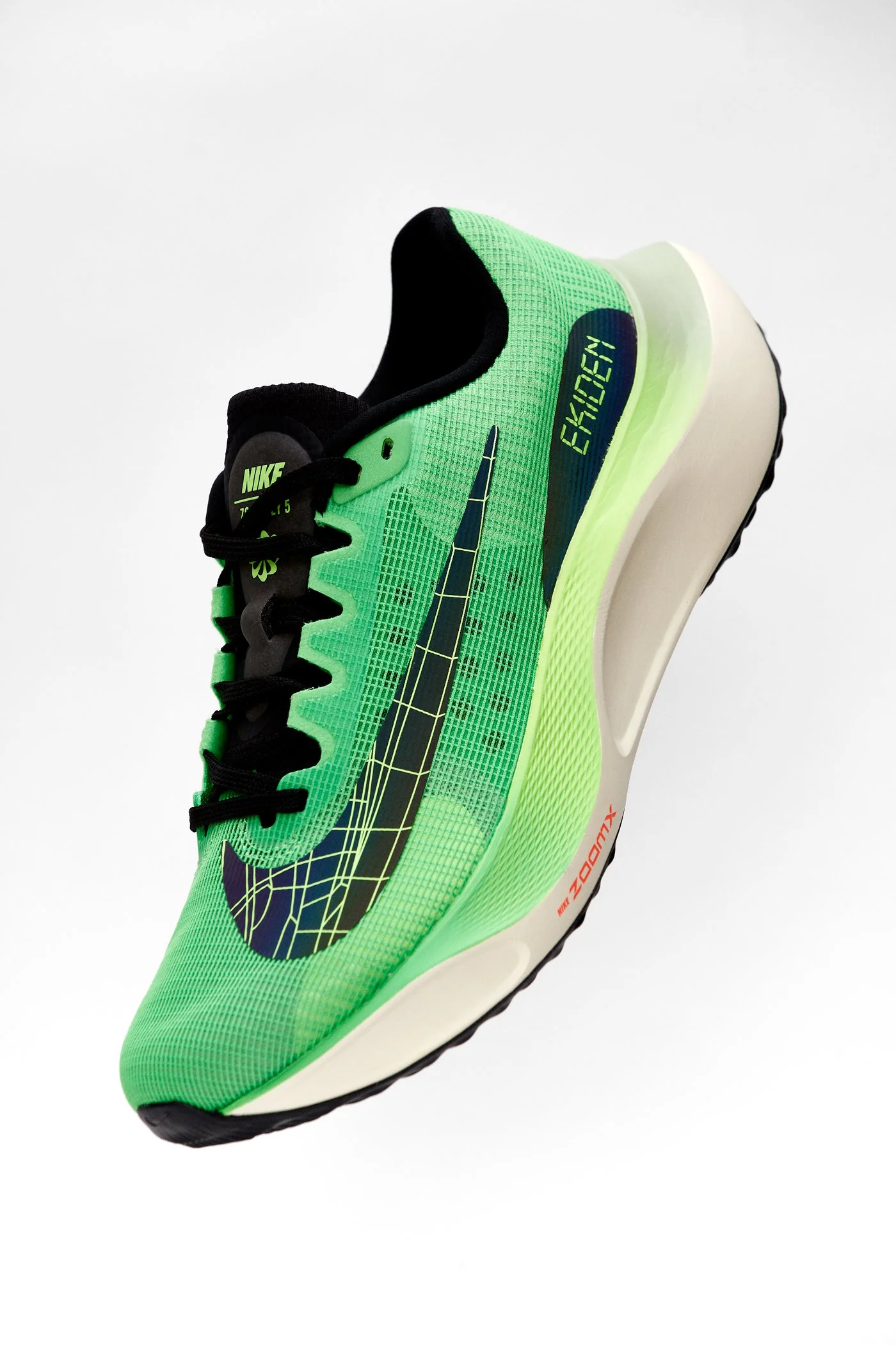 NIKE ZOOMFLY