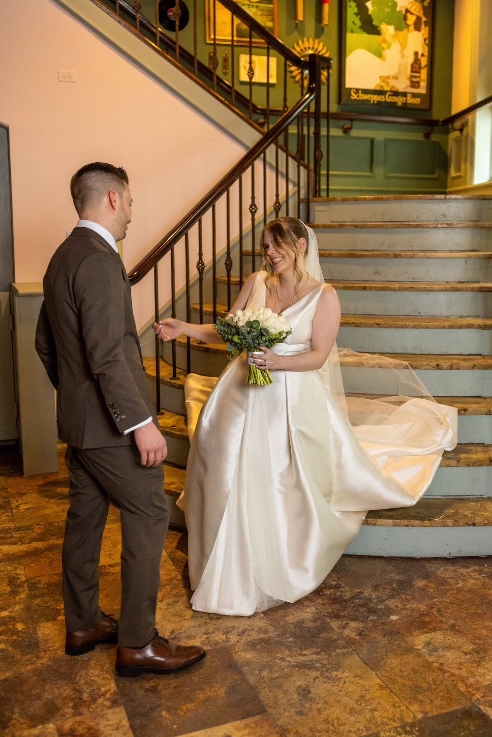 Alex Maldonado Photography | Chicago Wedding and lifestyle Photographer | wedding photos selina hotel bride and groom first look at stair case