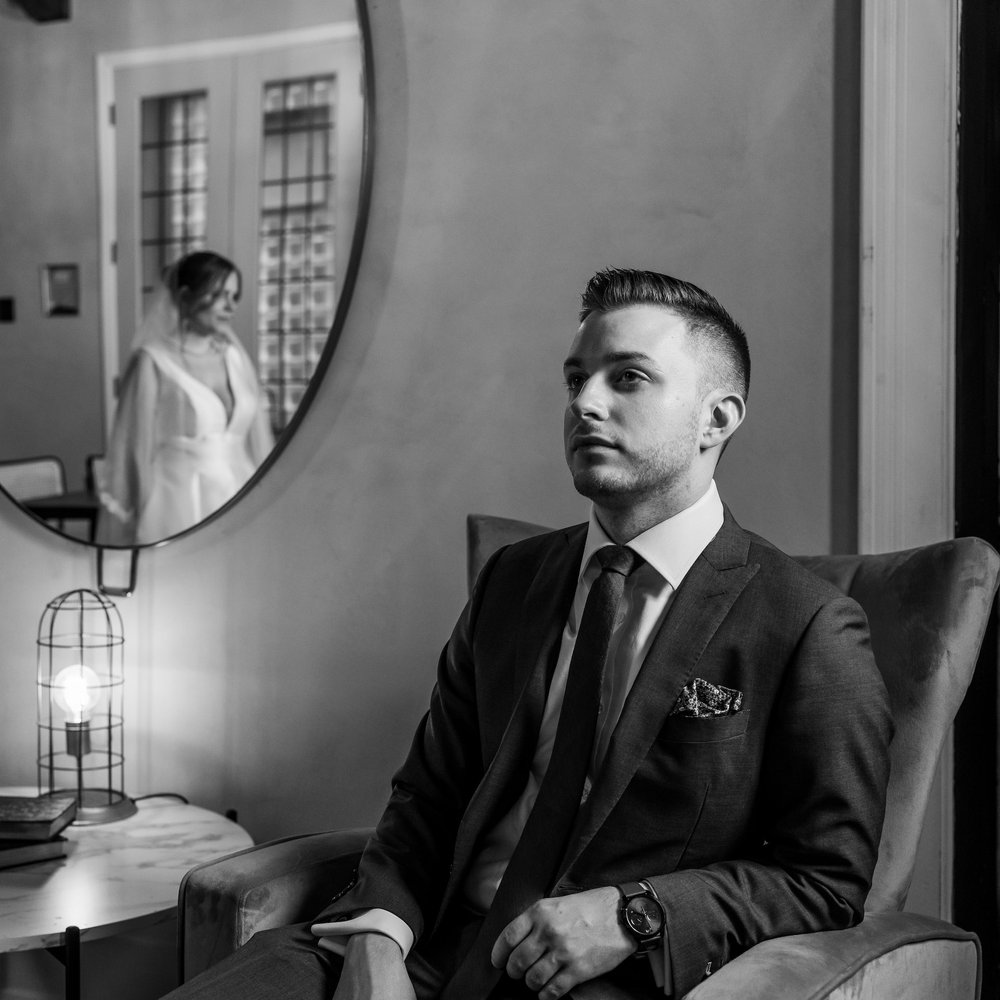 Alex Maldonado Photography | Chicago Wedding and lifestyle Photographer | wedding photos selina hotel creative black and white
