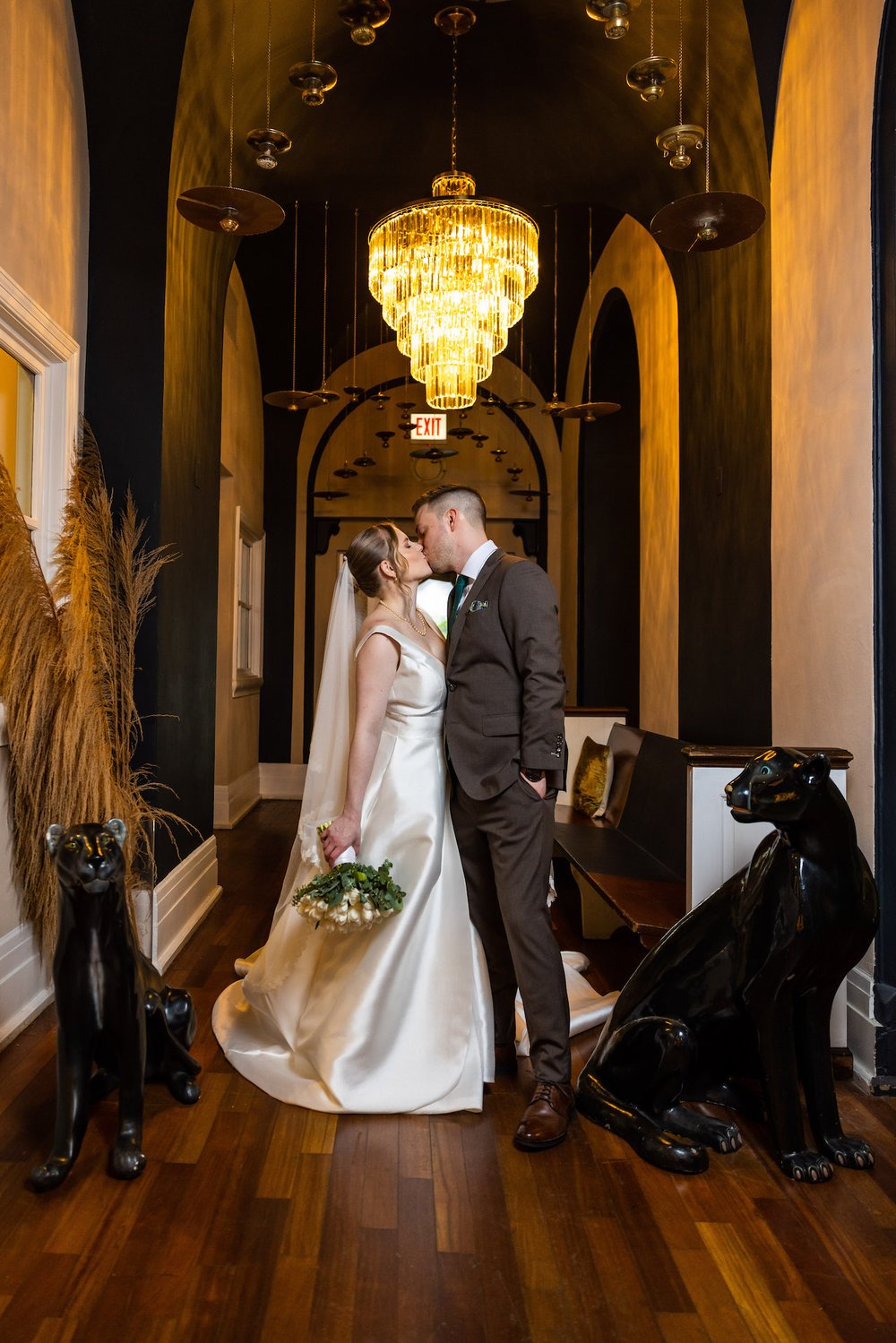 Alex Maldonado Photography | Chicago Wedding and lifestyle Photographer | wedding photos selina hotel creative indoor wedding portraits with unique decor