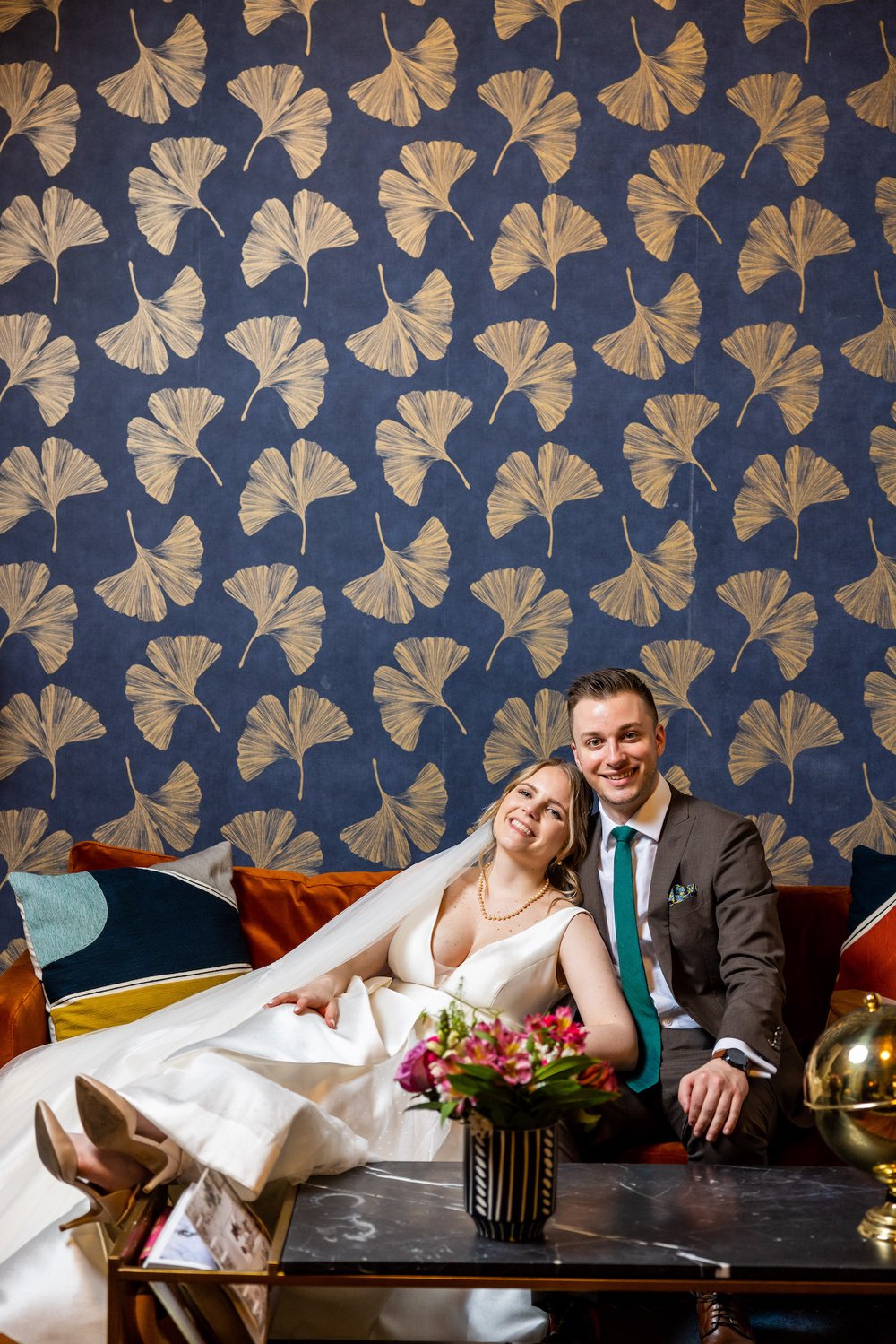 Alex Maldonado Photography | Chicago Wedding and lifestyle Photographer | wedding photos selina hotel vintage wall paper stylish furniture decor