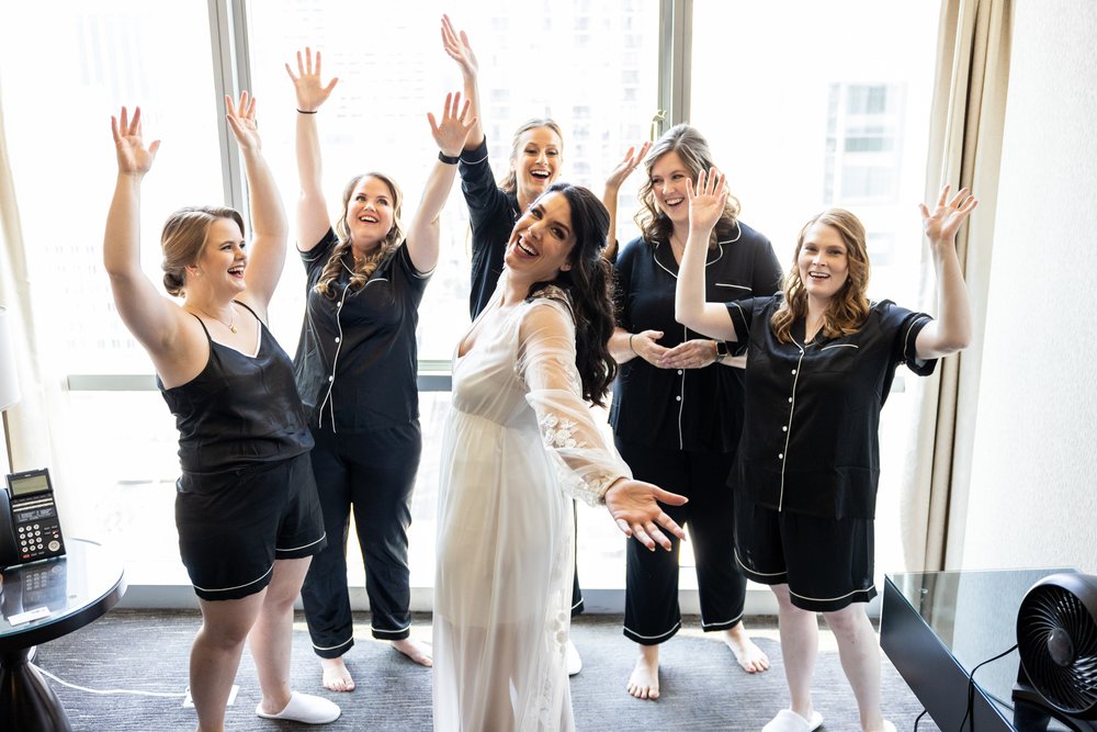 Alex Maldonado Photography | Chicago Wedding Photographer | -group photo of bridemaide getting ready.jpg
