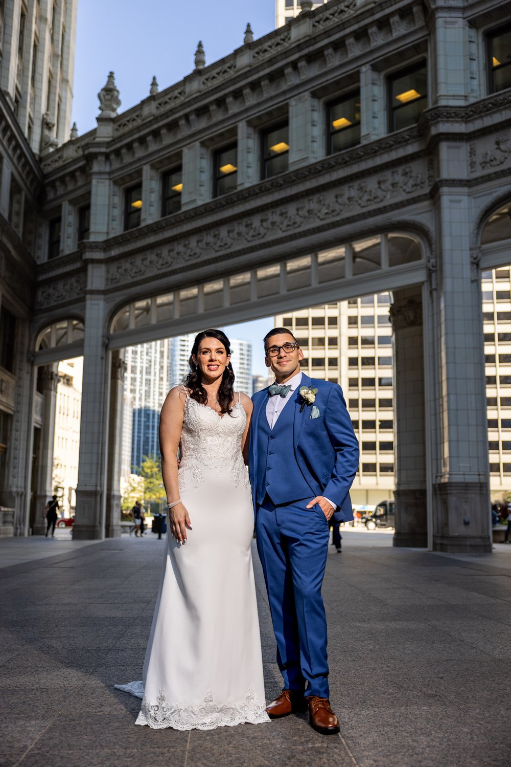 Alex Maldonado Photography | Chicago Wedding Photographer | bride and groom at wrigley building best locations in the city.jpg