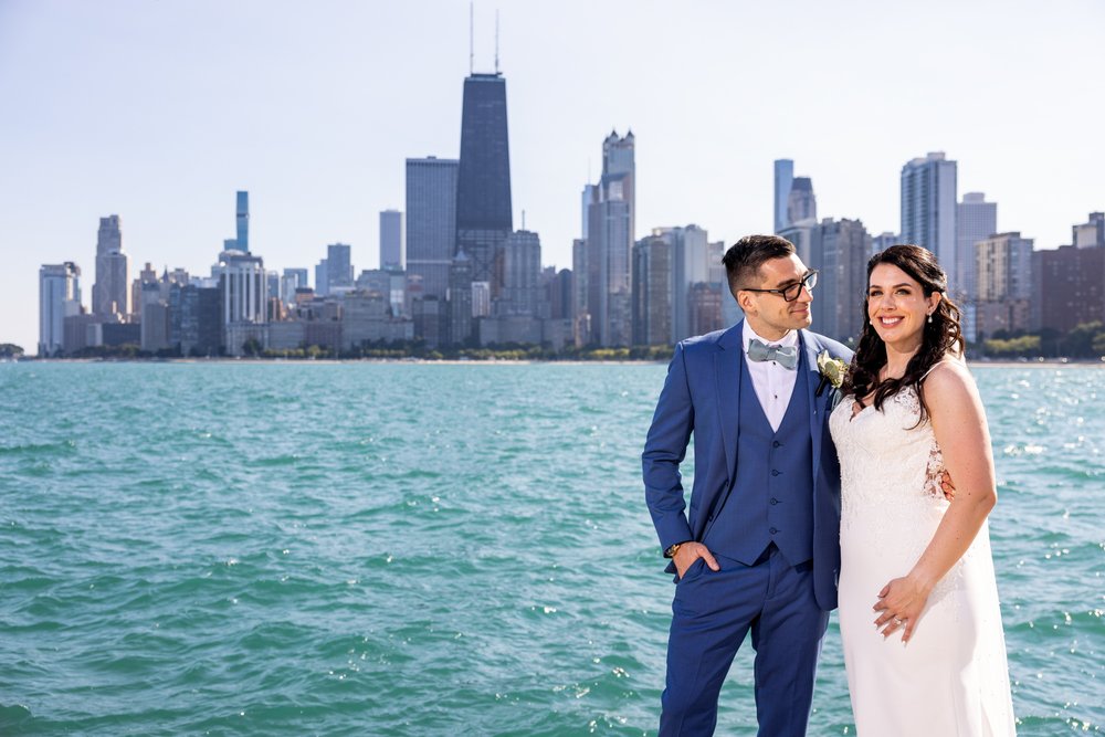 Alex Maldonado Photography | Chicago Wedding Photographer | bride and groom at north avenue beach.jpg