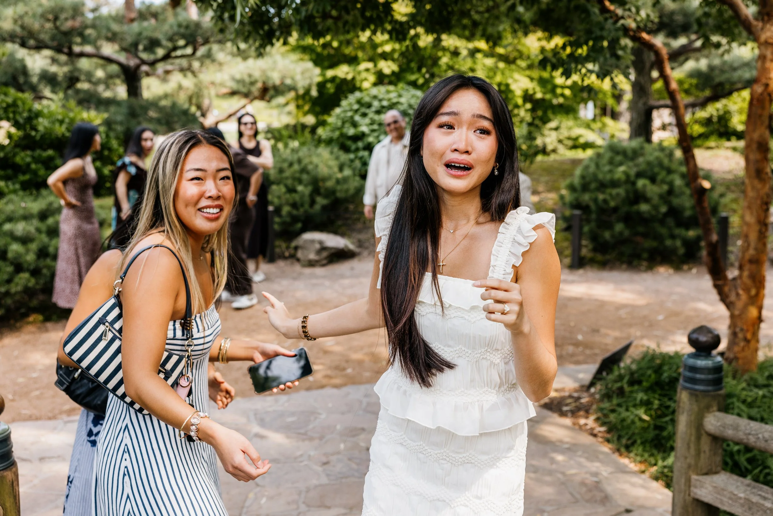 Alex Maldonado Photography-Triet + Catharina - Chicago Botanic Garden260724-18.jpg