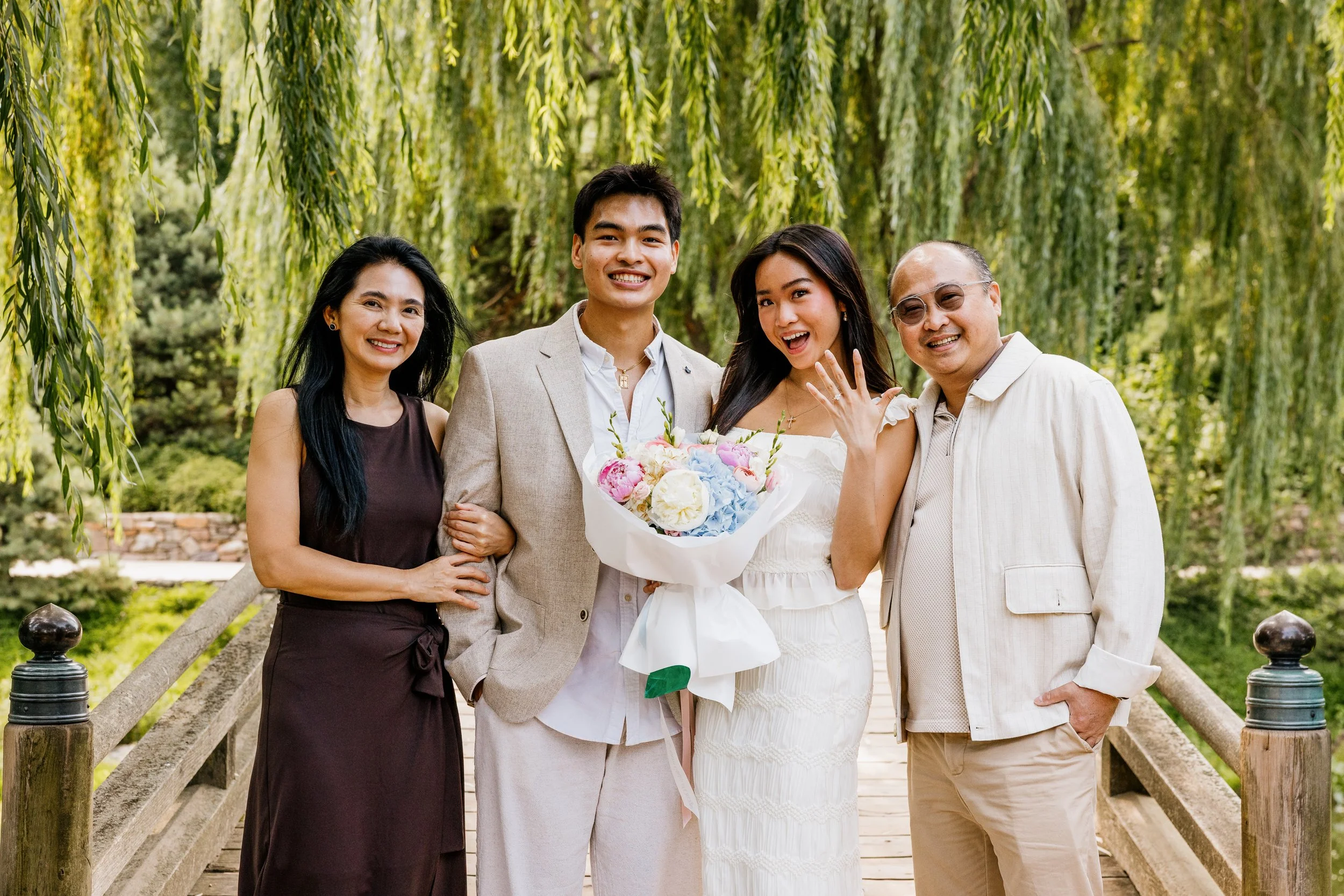 Alex Maldonado Photography-Triet + Catharina - Chicago Botanic Garden260724-22.jpg