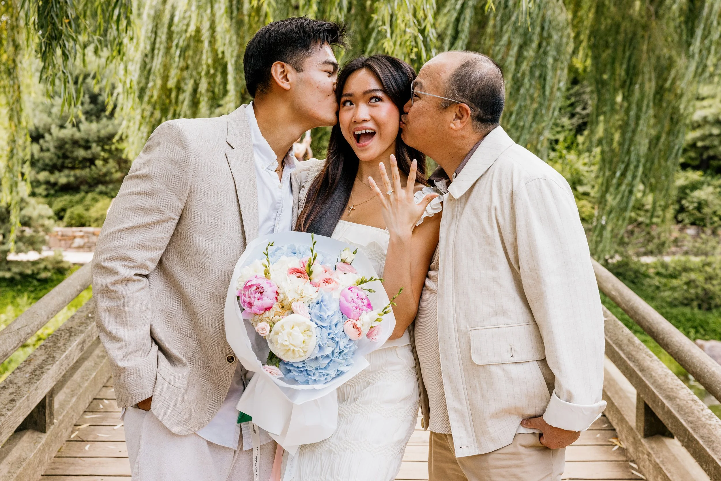 Alex Maldonado Photography-Triet + Catharina - Chicago Botanic Garden260724-25.jpg