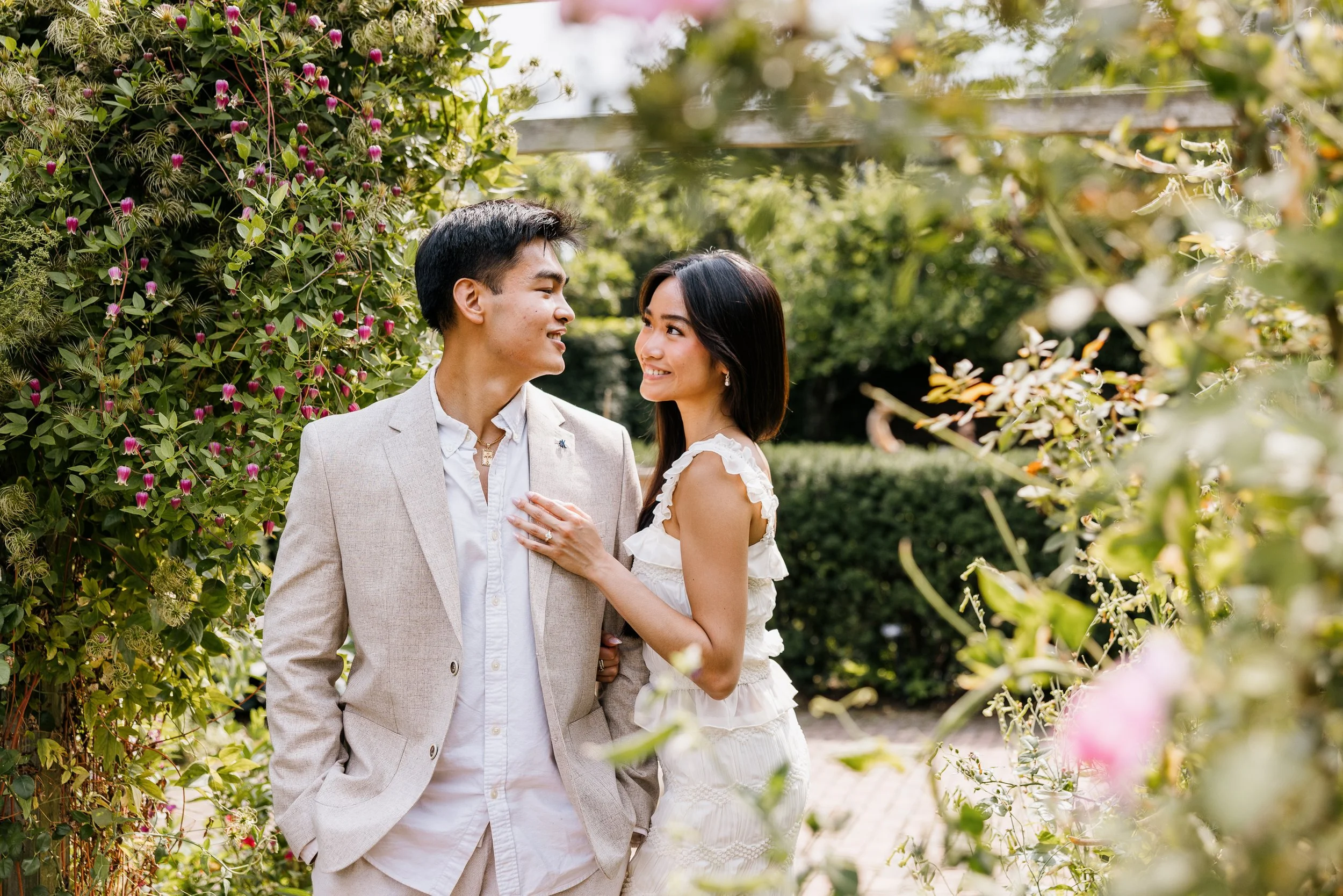 Alex Maldonado Photography-Triet + Catharina - Chicago Botanic Garden260724-40.jpg