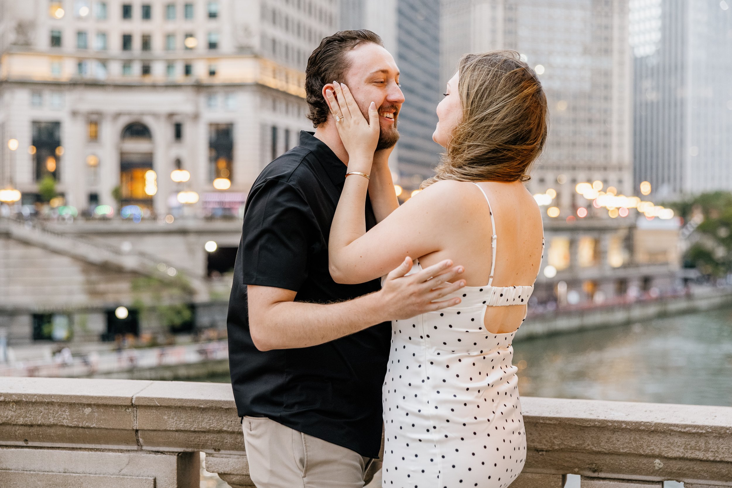 Alex Maldonado Photography- Easton + Sarah - Wrigley Building engagement 260801-14.jpg