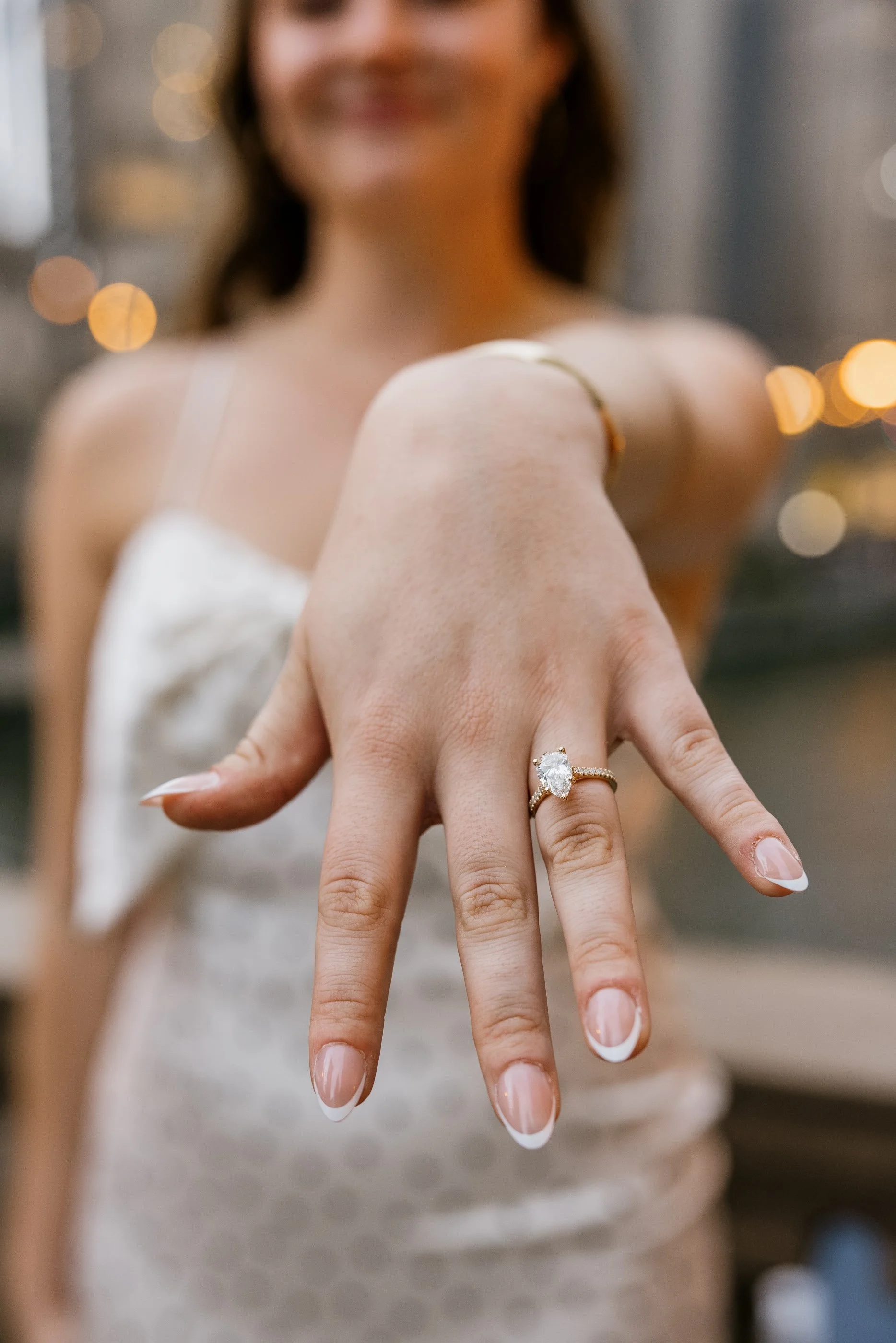 Alex Maldonado Photography- Easton + Sarah - Wrigley Building engagement 260801-21.jpg