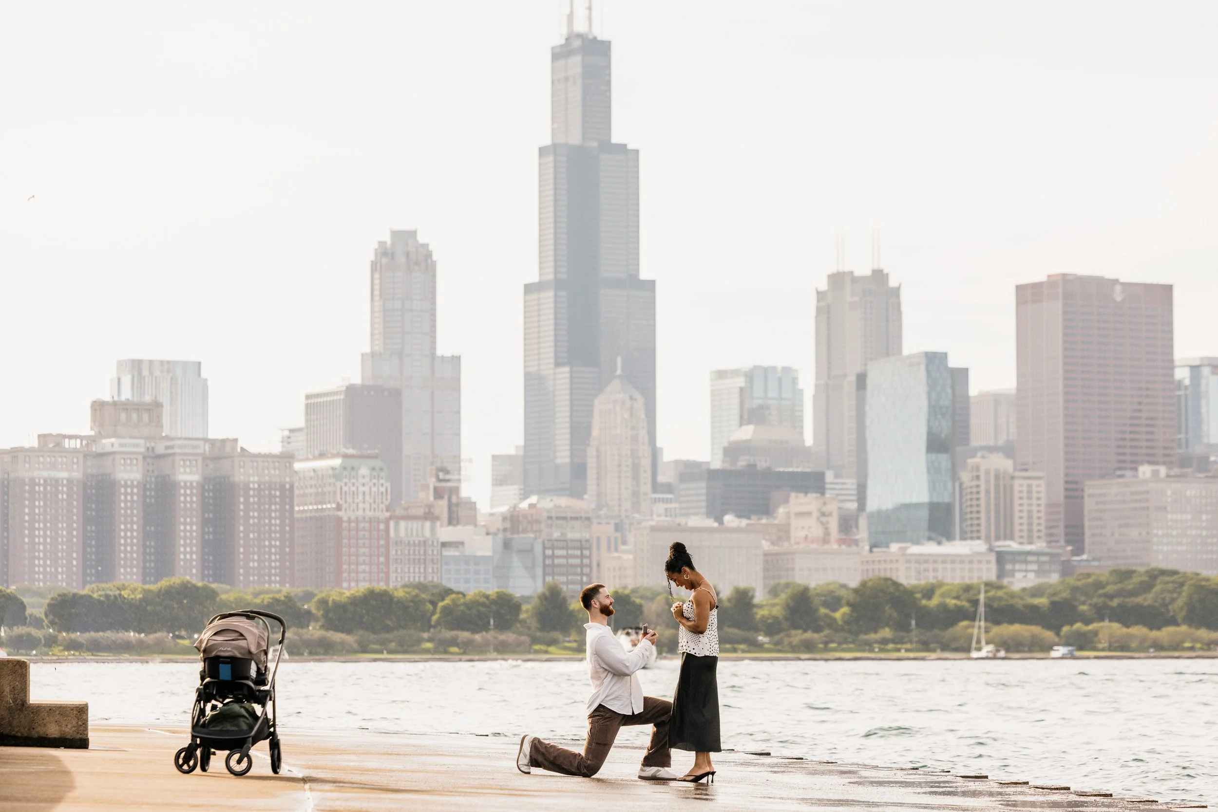 Alex Maldonado Photography- Adler Planetarium proposal lake skyline 260816-6.jpg
