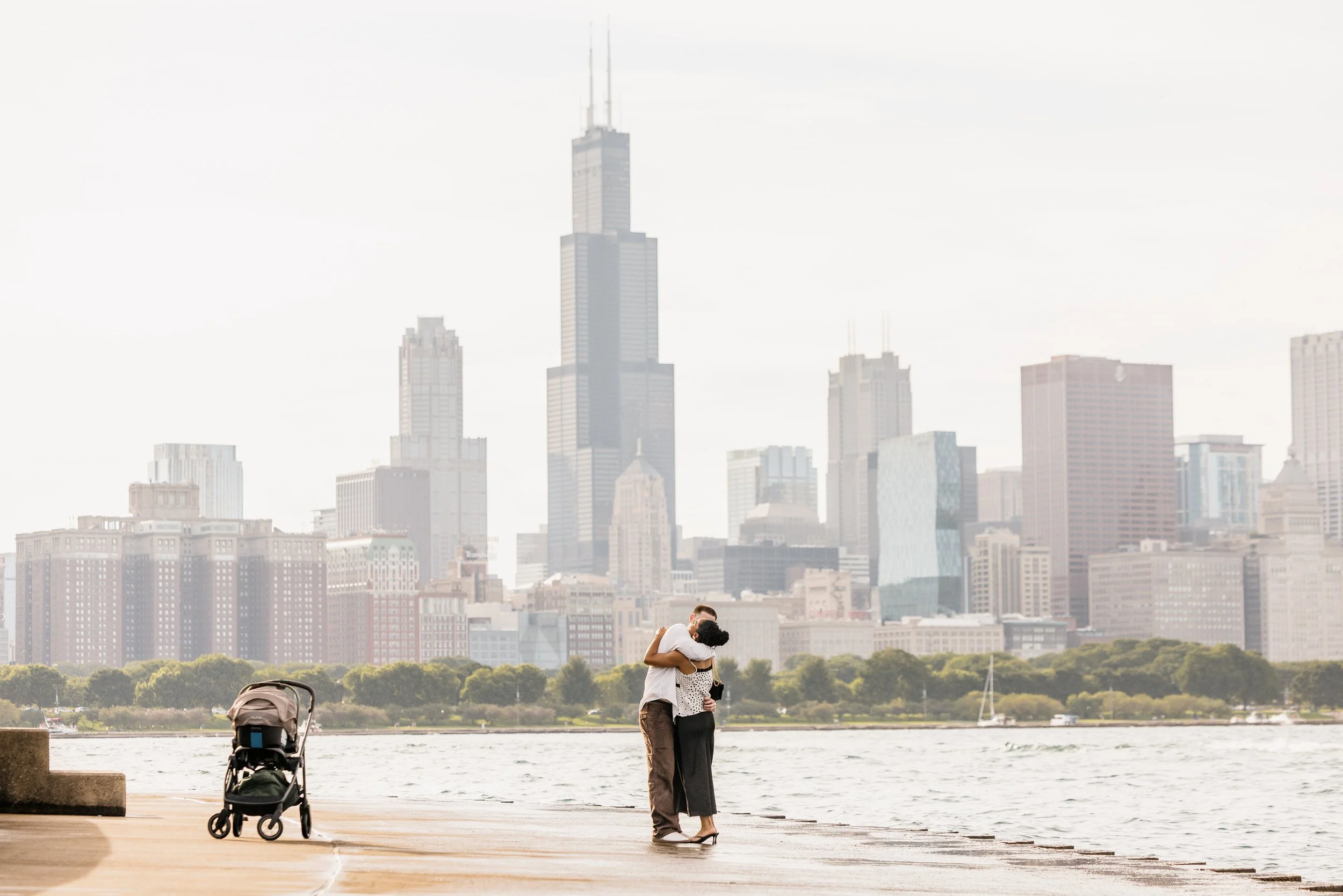 Alex Maldonado Photography- Adler Planetarium proposal lake skyline 260816-10.jpg