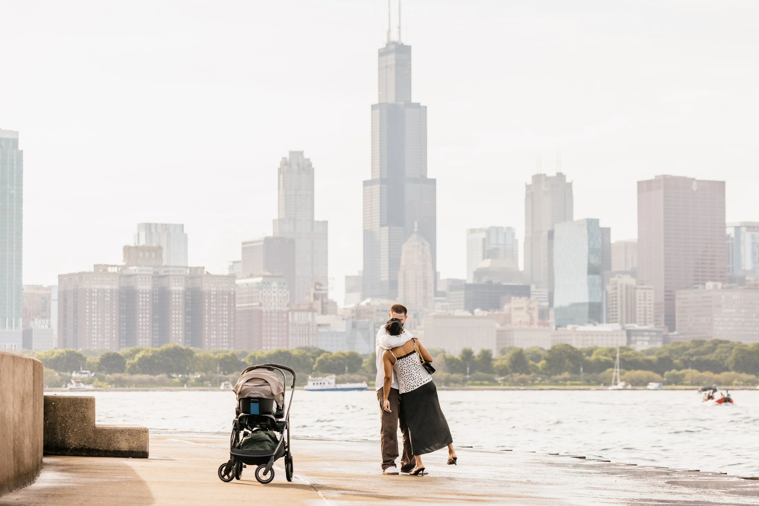 Alex Maldonado Photography- Adler Planetarium proposal lake skyline 260816-12.jpg