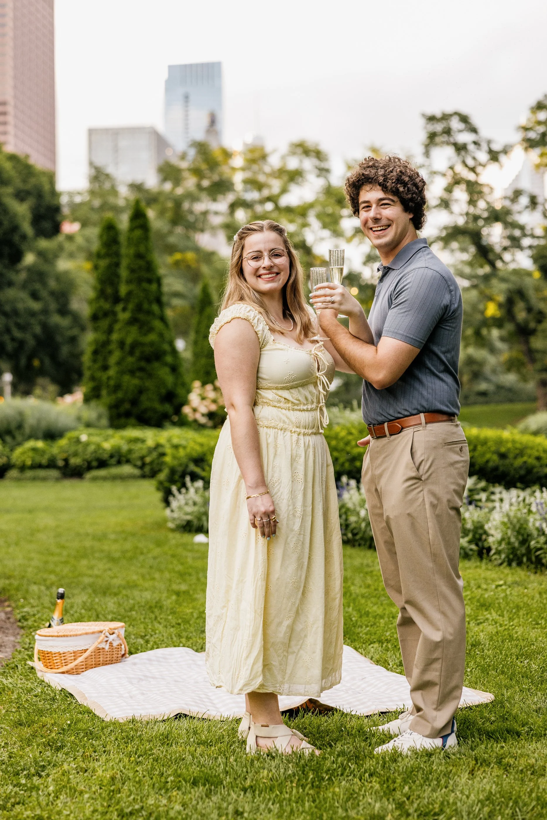 Alex Maldonado Photography- Grant Park Formal Gardens pinic proposal260826-25.jpg