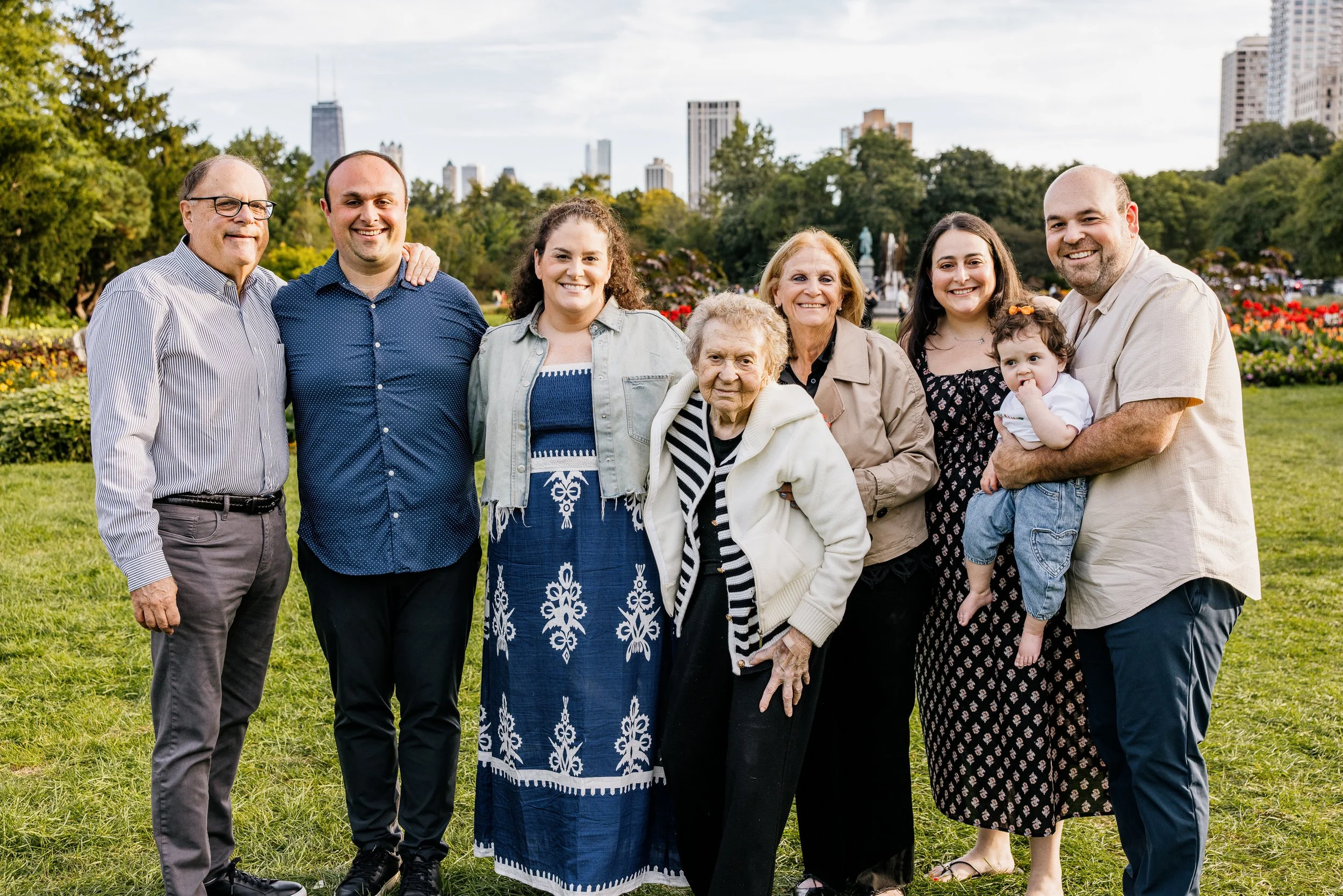 Alex Maldonado Photography-Elliot + Jen - Lincoln Park Formal Garden 260927-21.jpg