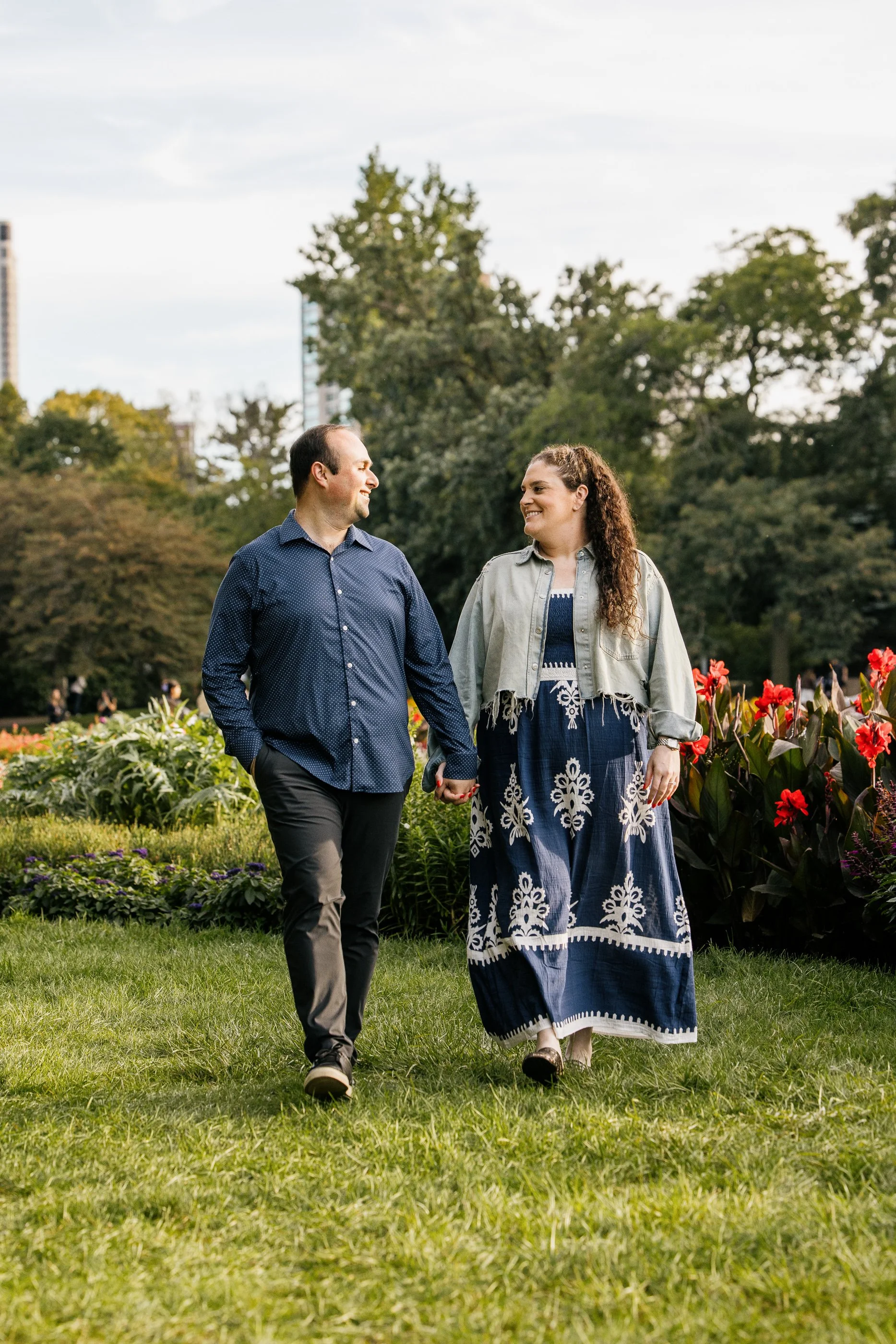 Alex Maldonado Photography-Elliot + Jen - Lincoln Park Formal Garden 260927-37.jpg