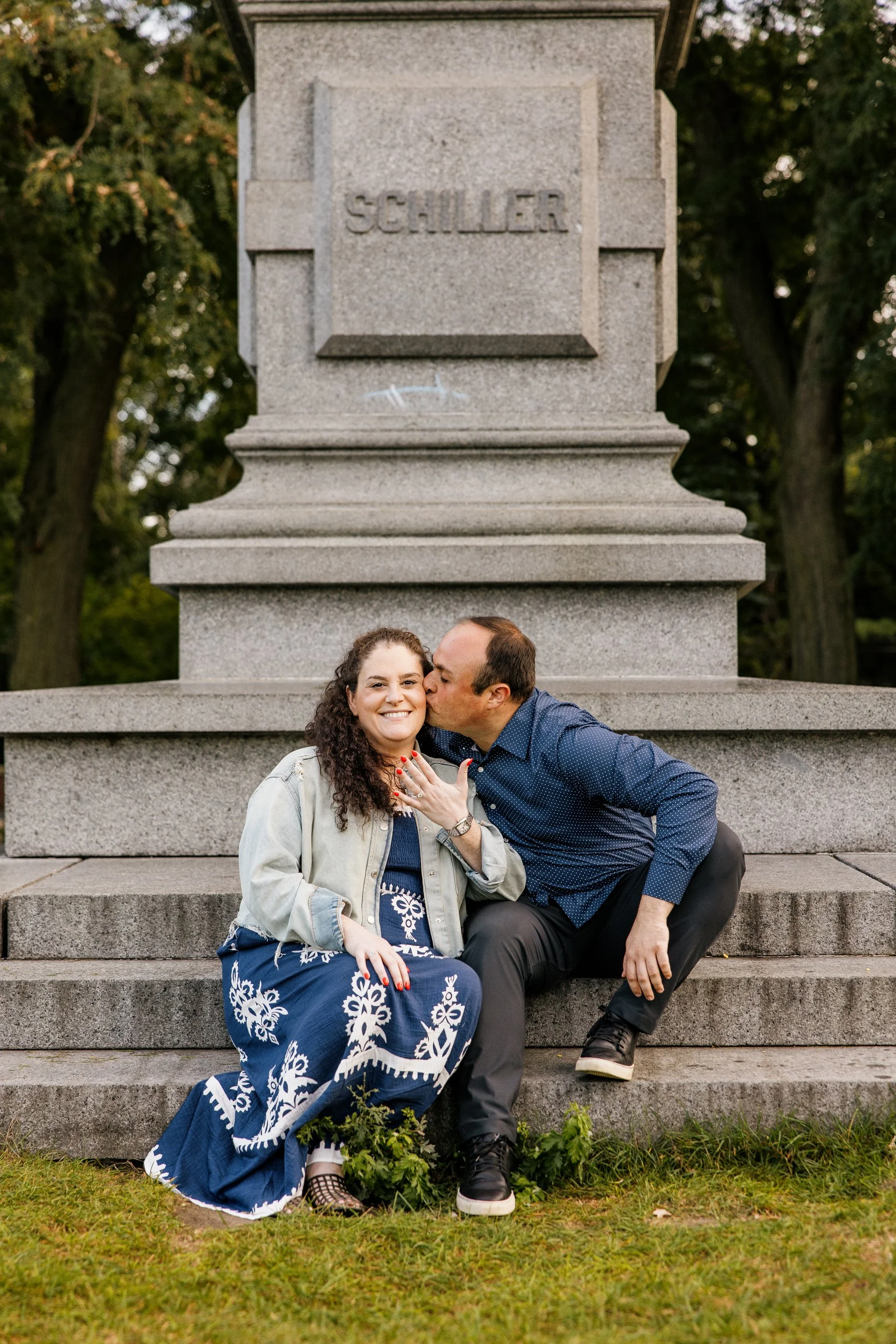 Alex Maldonado Photography-Elliot + Jen - Lincoln Park Formal Garden 260927-48.jpg