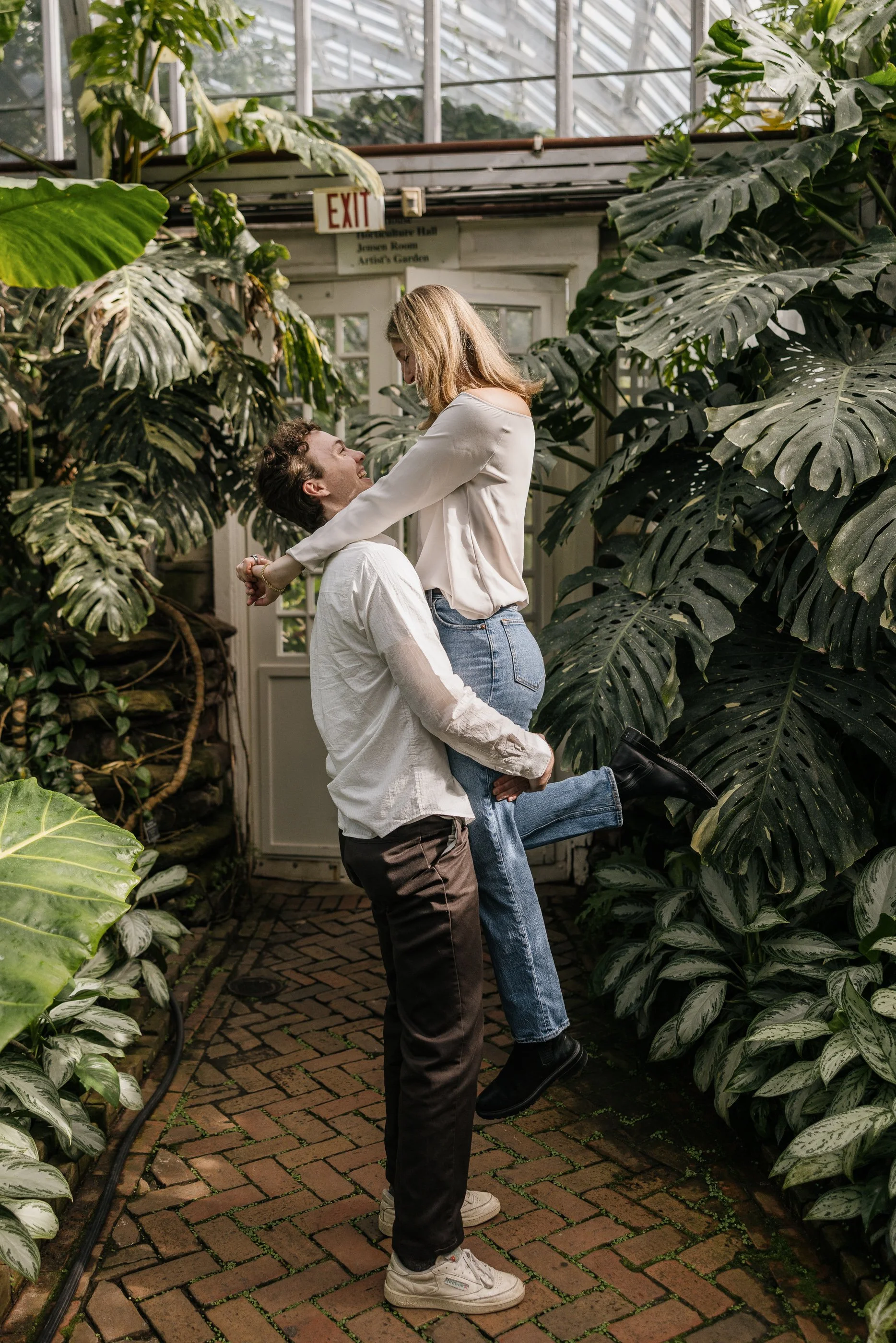 Alex Maldonado Photography-Cole + Kristen - Garfield Park Conservatory261024-52.jpg
