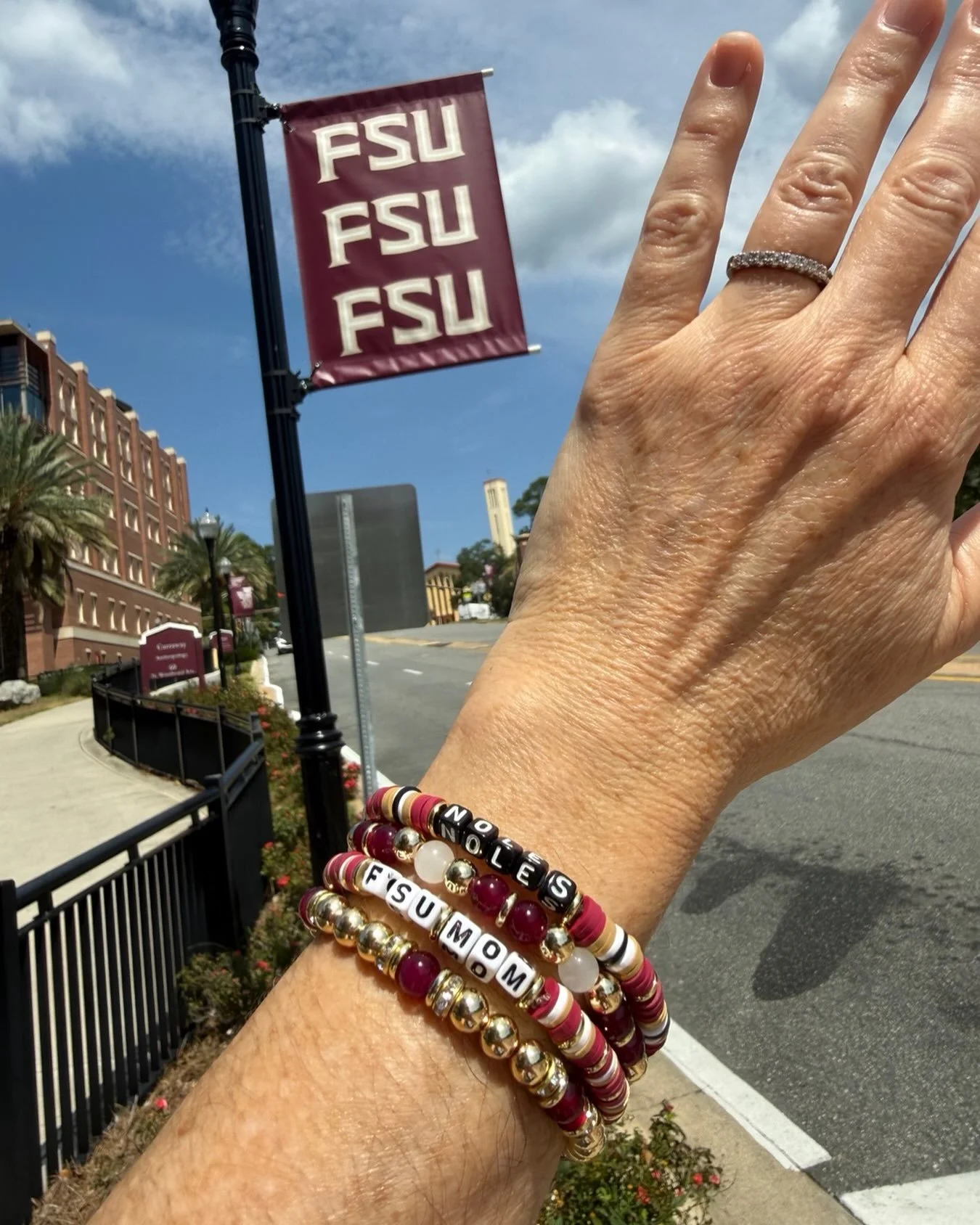 This FSU (Grad School) Mom always understands the assignment and sends us awesome pictures!!
