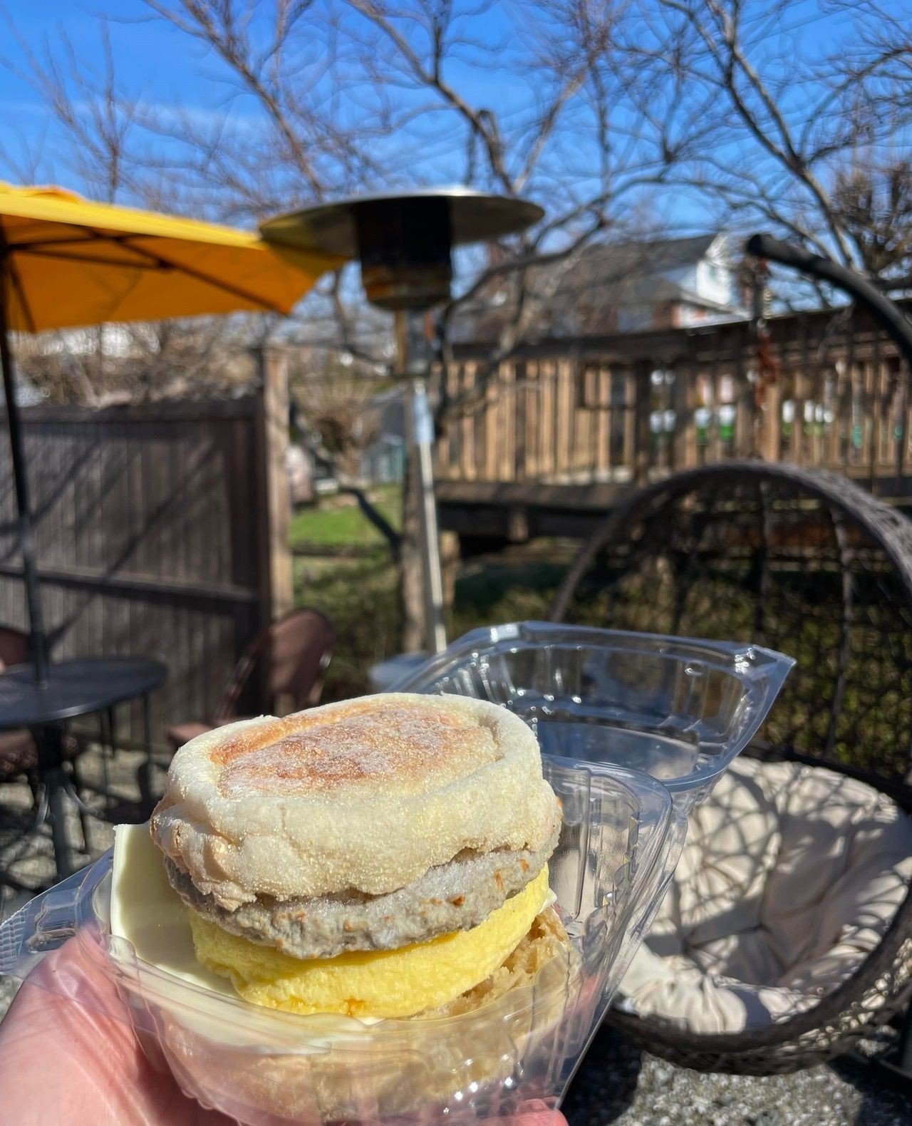 National English Muffin Day?!??! Sign us up! Indulge in one of our yummy breakfast sandwiches on a classic English Muffin!⁠
⁠
#englishmuffin #breakfastsandwich #drinkfeine ⁠
#breakfast #bakery #coffee #brunch