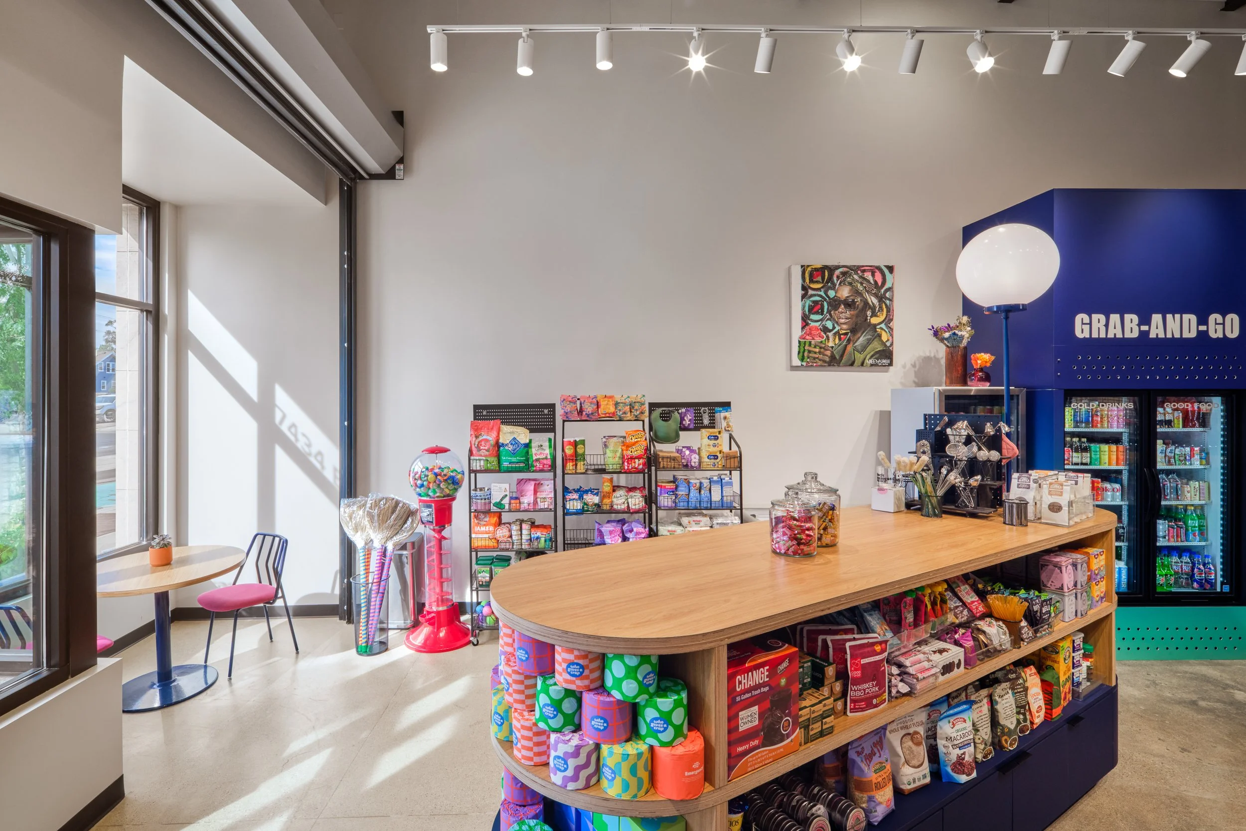 Shops on Six_02.jpg