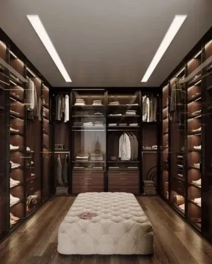 Luxus Wohnen mit Einbau Schrank