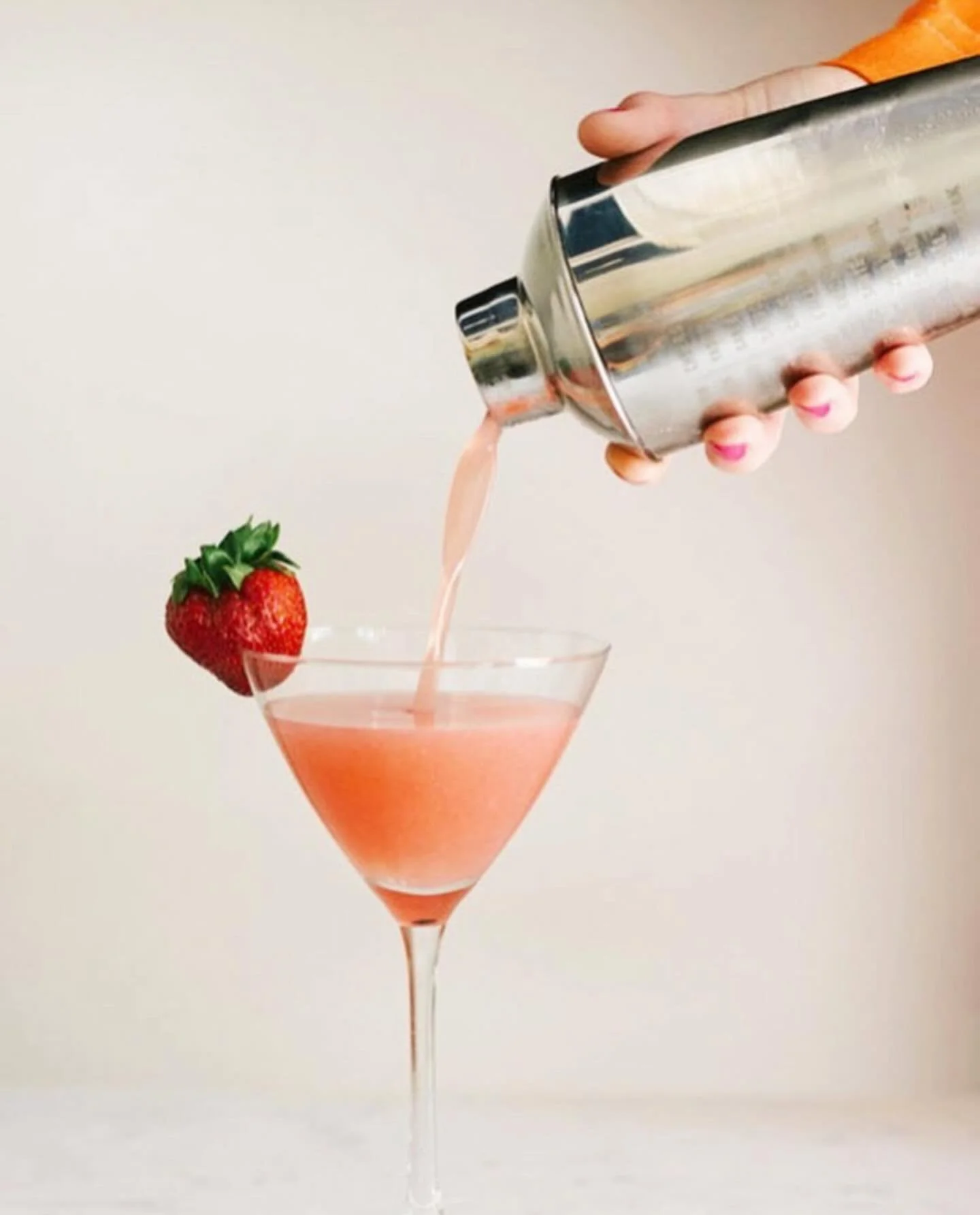 Strawberry daiquiris can happen anytime of year:
White rum + fresh lime juice + strawberry cordial 
Easy peasy and so fresh