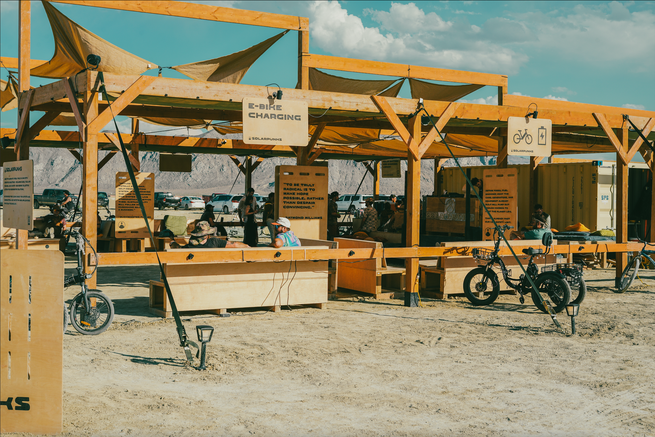 solarpunks solar station