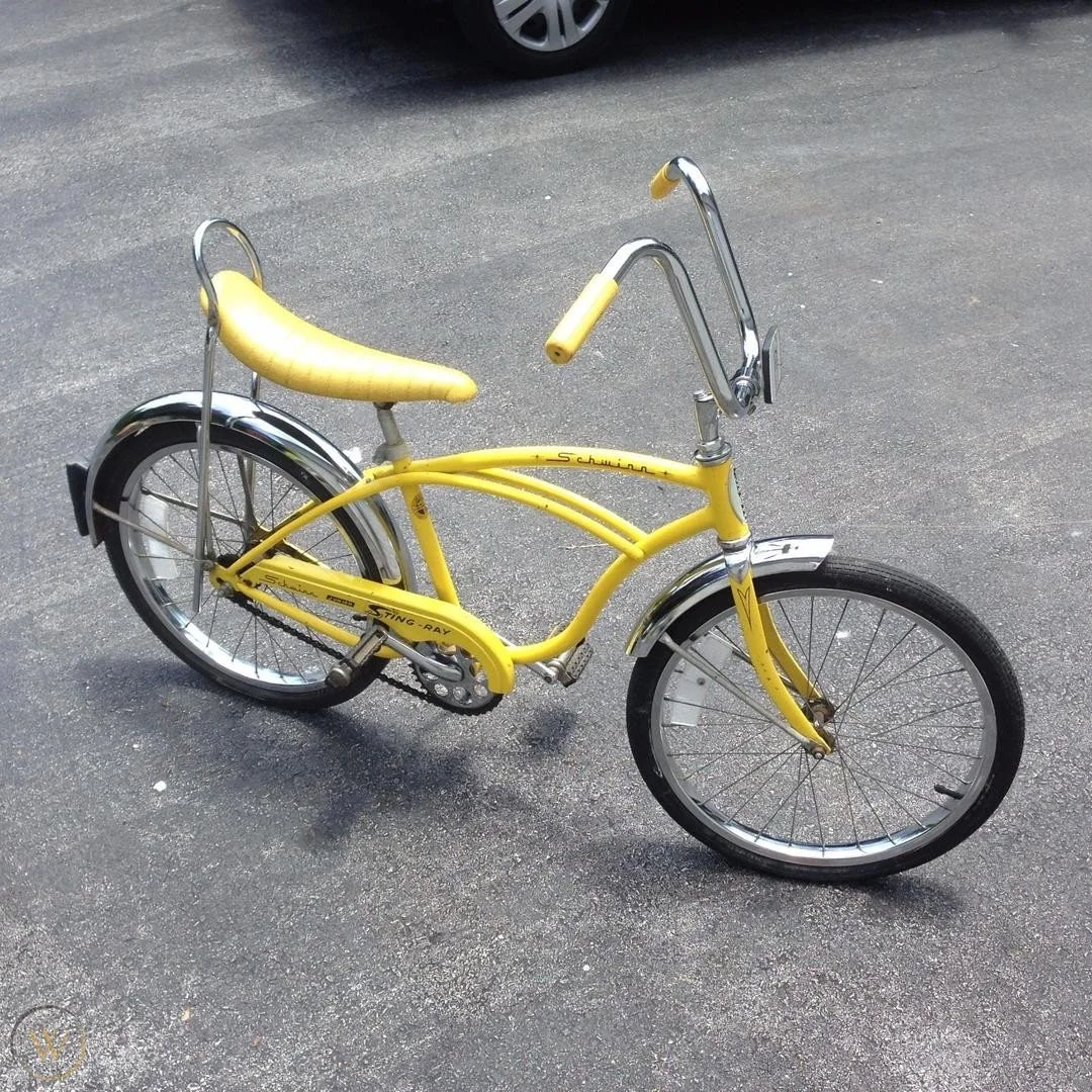 schwinn-junior-sting-ray-bicycle_1_7f1a5b32d3ec7aa4f82a47a817ca971c.jpg