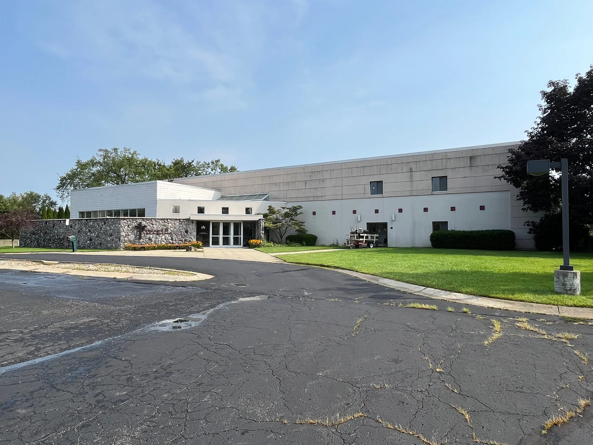 Stone Haven Free Methodist church for sale in Troy MI. Exterior photo