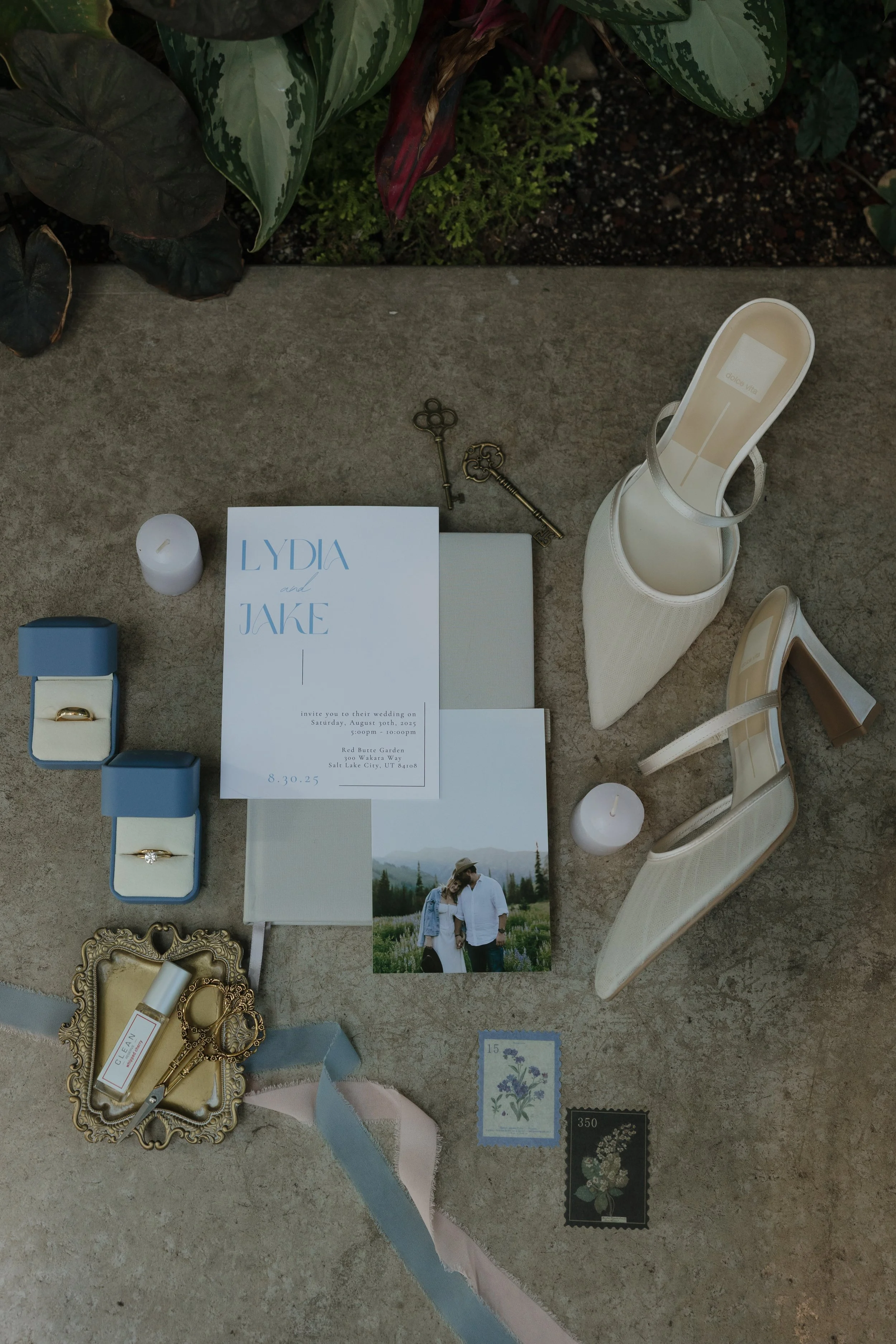 TheLexiLookLydia_2bJakePre-Ceremony-3.jpg