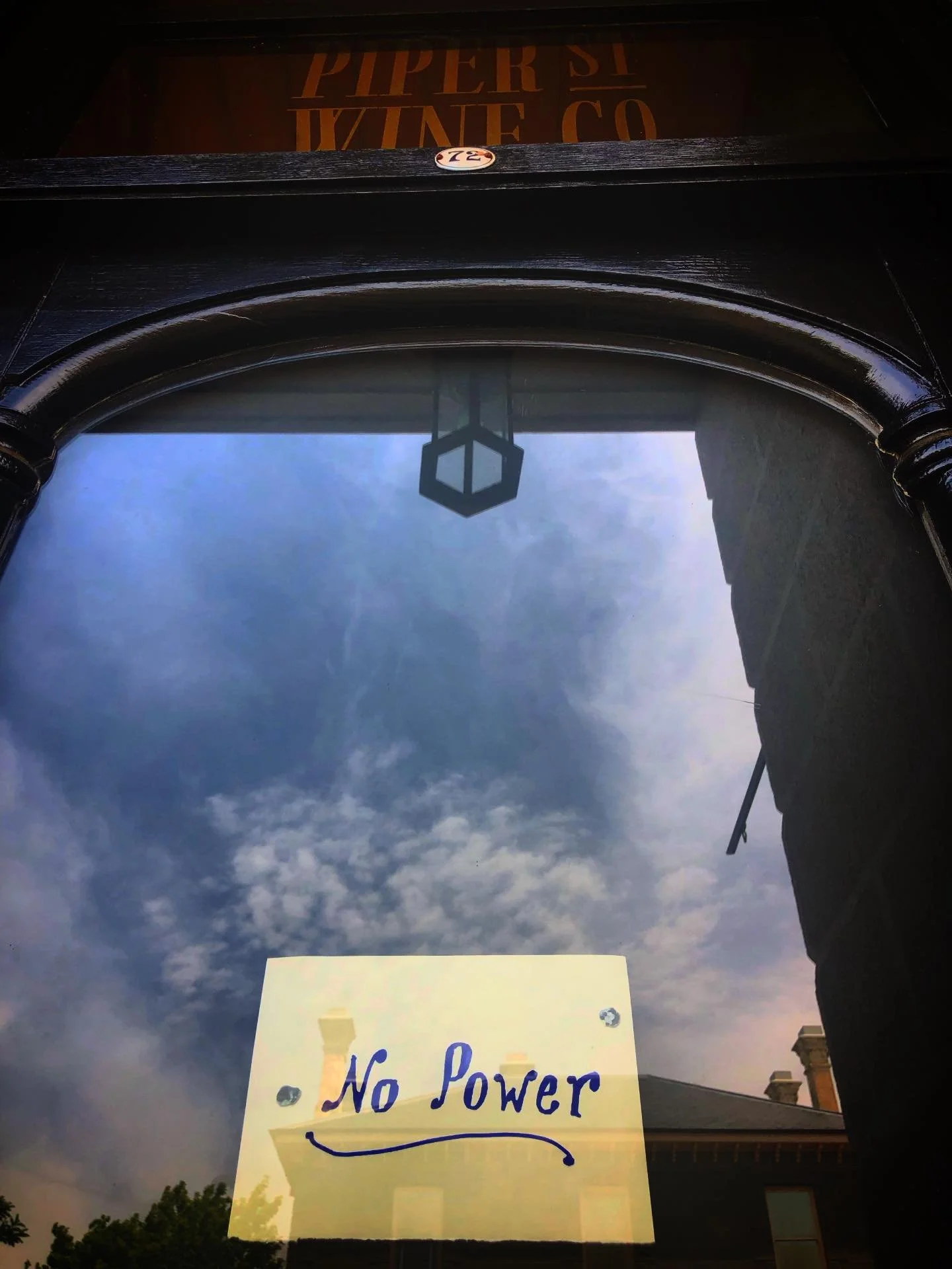 Can&rsquo;t do lunch today sorry..
Hopefully we&rsquo;ll be right for dinner.
If you&rsquo;re booked in for tonight, sit tight, we&rsquo;ll contact you in a few hours with an update.

⚡️⚡️⚡️