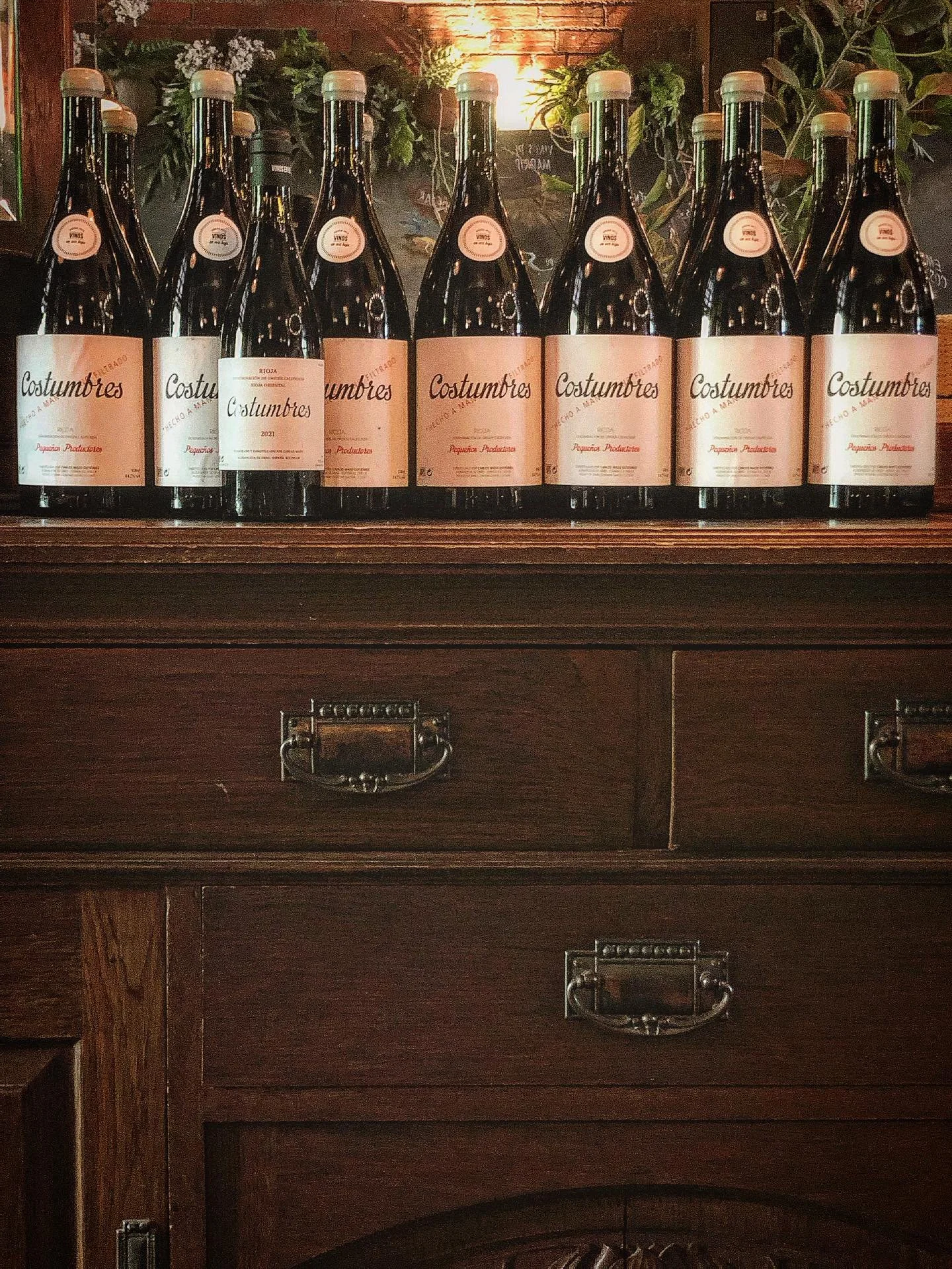 One of my favourite wine finds.
This stunning Grenache dominant Rioja from Carlos Maz brought in by Will @lacartawine pouring for the final week. The 2021 vintage that we have been on is no more&hellip; but Will provided me with a handful of magnums 