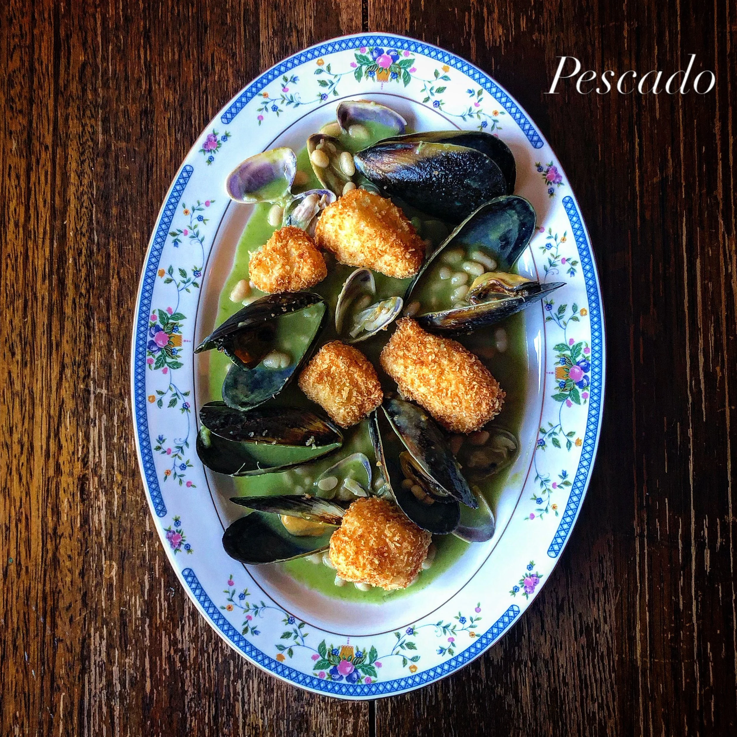 New Spring dishes.

PESCADO

Rockling with Basque green sauce, haricot beans, mussels and clams.

Our new Spring menu has started this week.
Let us know what your new favourite dishes are.

&iexcl;Salud!