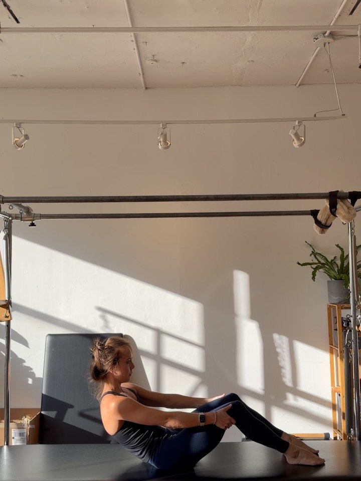 Take 5, friends!

Scroll through for some great exercises when you don&rsquo;t have lot of time ⏰ or anytime! 

Luxuriate in the sun! Relish in your abilities! 
Refresh your brain and body ✨

Do each exercise 5x (or more if you&rsquo;d like) to feel 