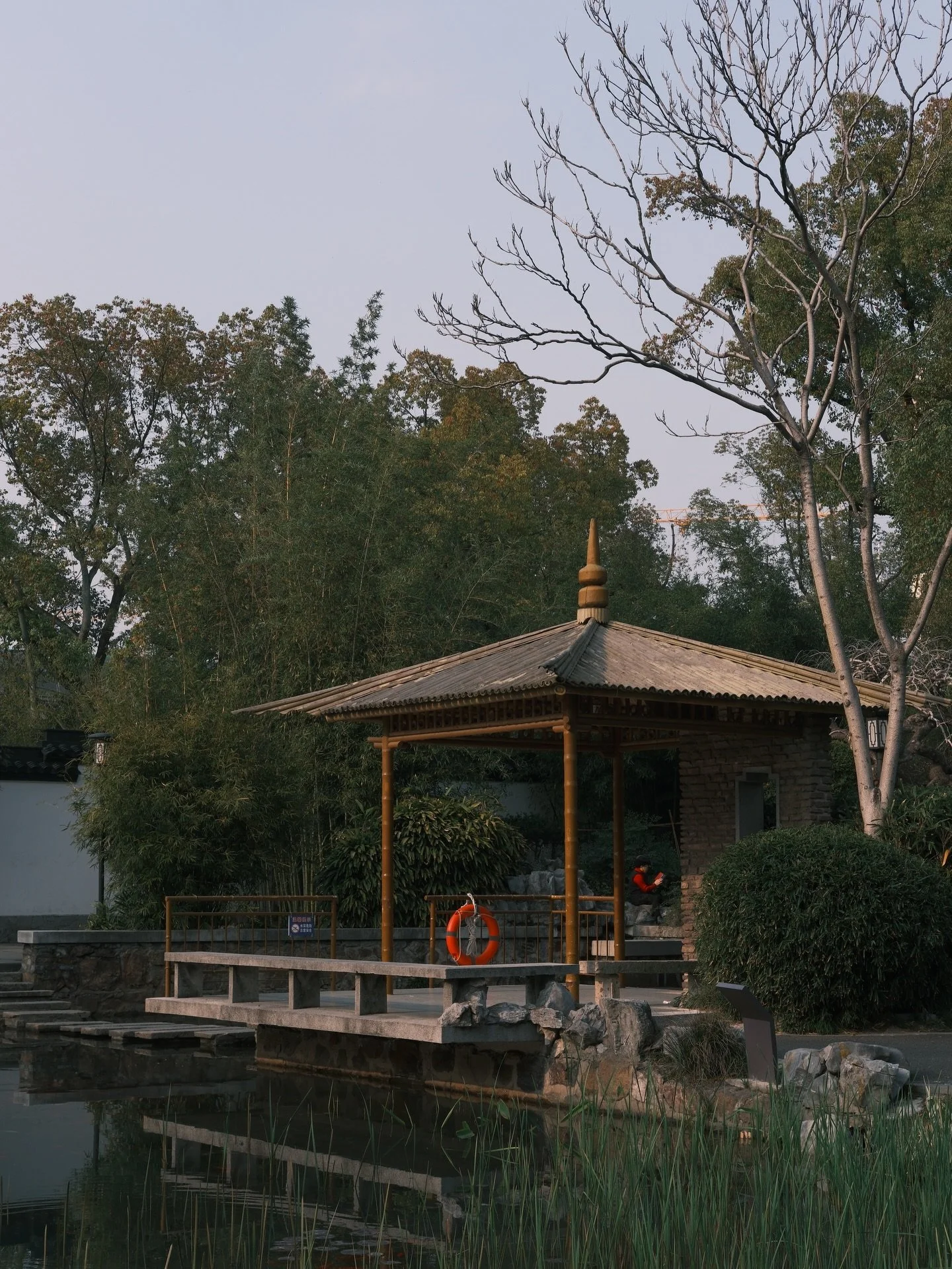 &ldquo;匠从八方来，器成天下走&rdquo;
&ldquo;Craftsman come from all directions, and fine wares travel the world&rdquo; 

For 13 days, we came from all over the world to Shanghai to learn the craft of tattooing in the traditional Chinese painting style.
As a sec