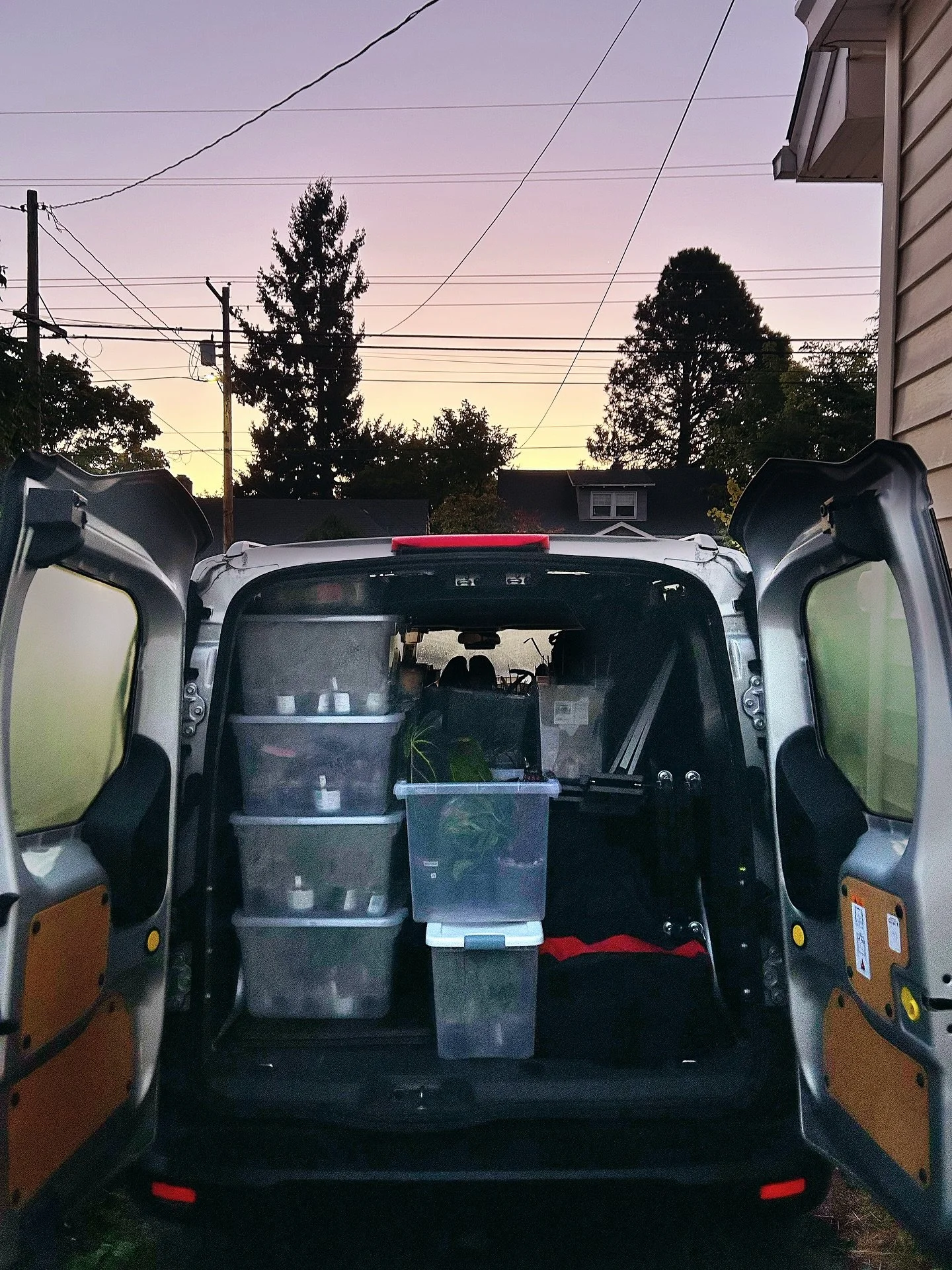 Scroll to unload the Obi Van for the last time this year! 😆
(Our mail carrier called it my &ldquo;Obi Van&rdquo; and I loved it so that&rsquo;s it&rsquo;s name now lol)

This spring and summer of events was absolutely amazing and just flew by! I&rsq