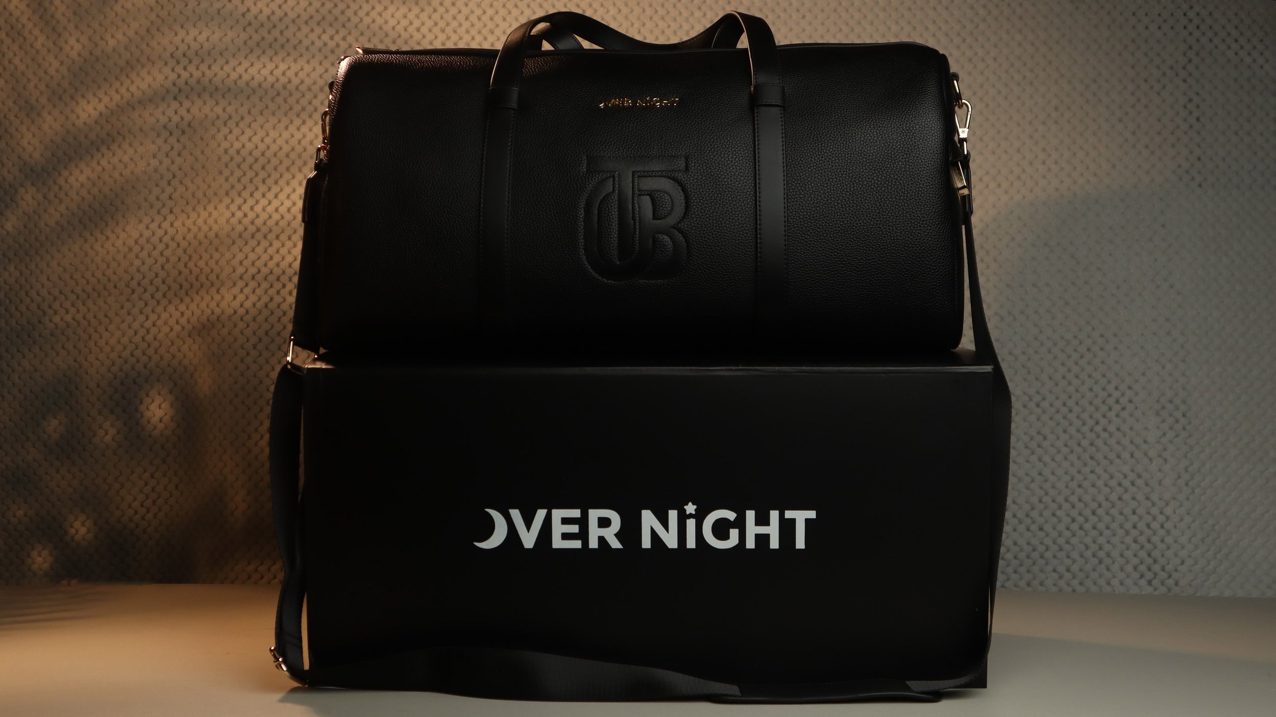 Overnight Travel Bags - Black Duffle Bag.JPG