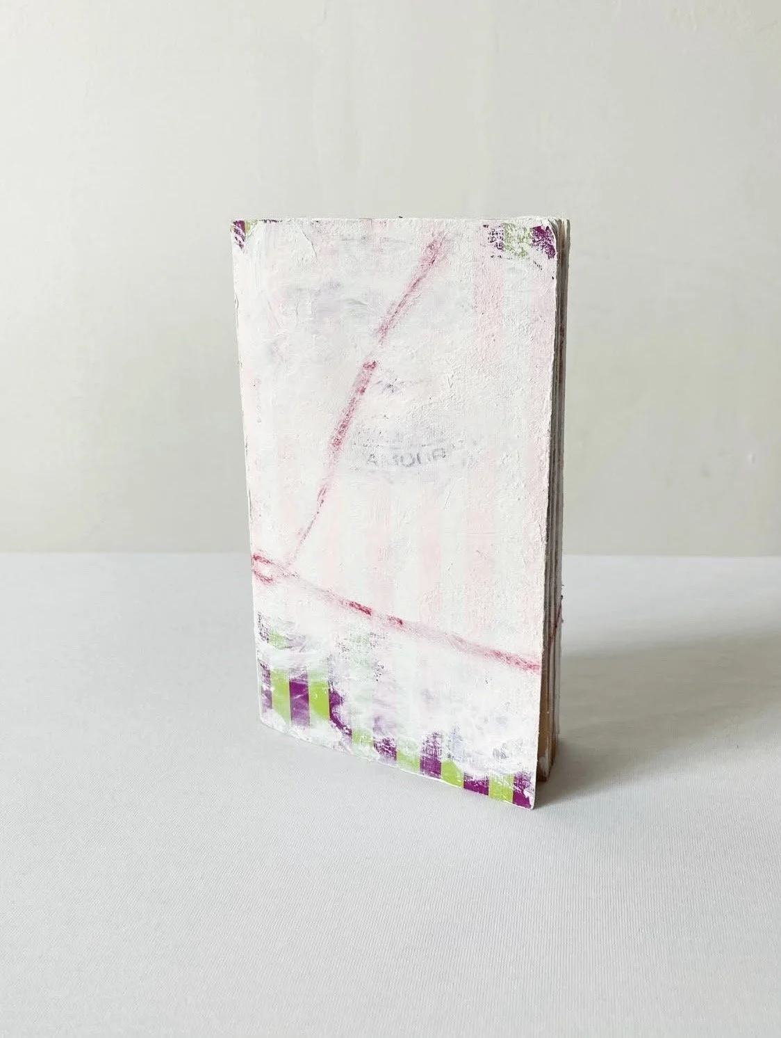 THE BOOK (L'Amour), 11.5x9x4cm, 2026